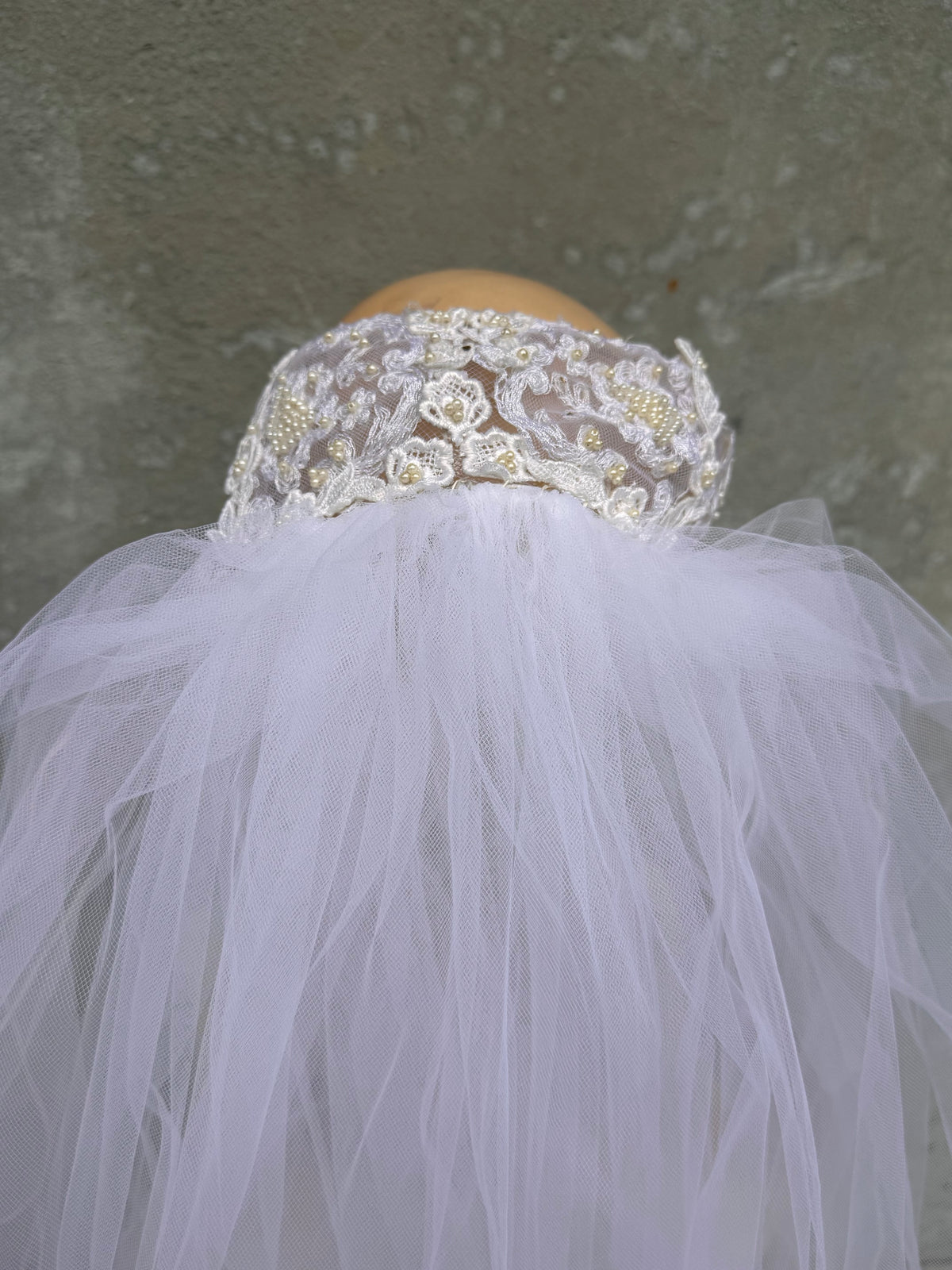 1950s Floral Lace Headpiece Veil