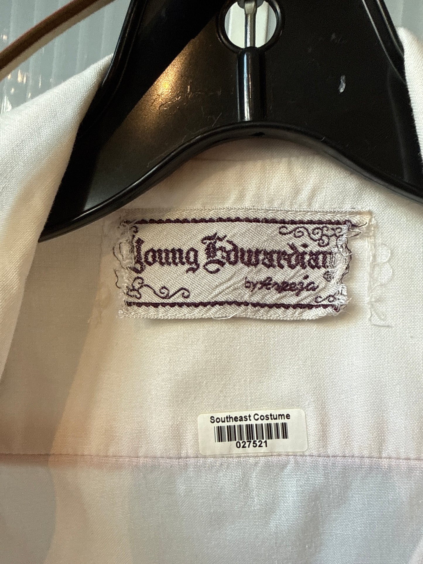 1970s White Button-Down Dress w/ Flower Embroidery & Red Details