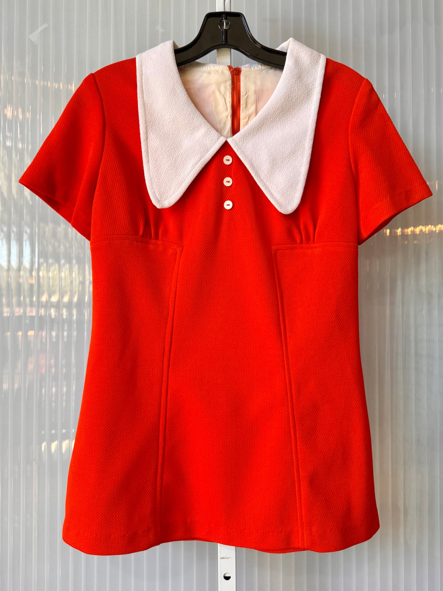 1960s/70s Red & White Peter Pan Collar Shirt