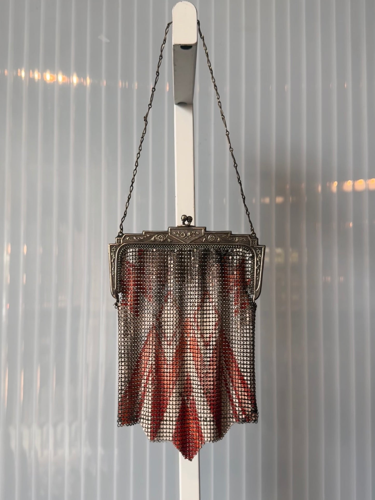 1920s White & Red Metal Mesh Flapper Purse