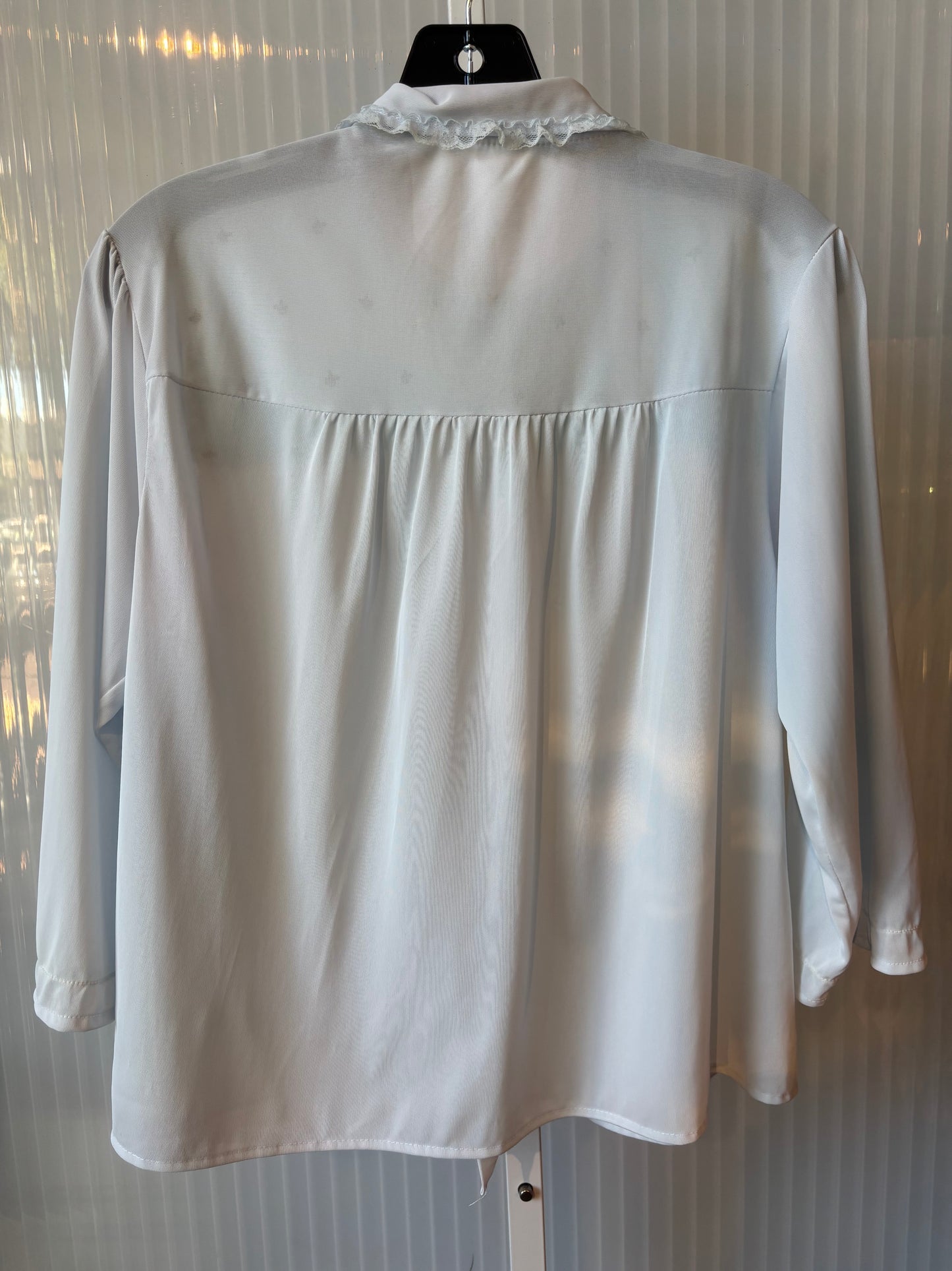 1950s Baby Blue Floral Embroidered Bed Jacket