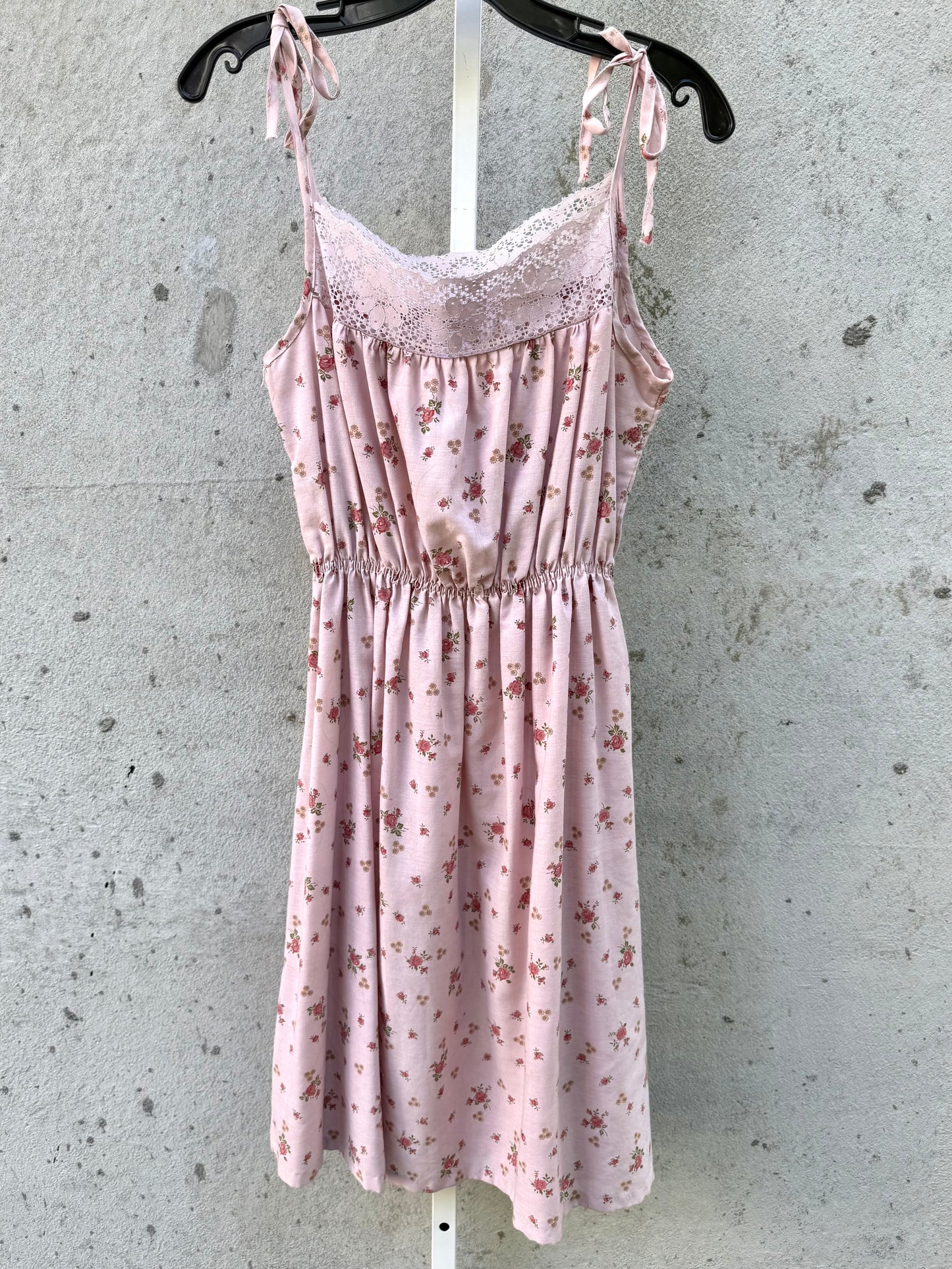 1970s Pink Floral Print Midi Dress