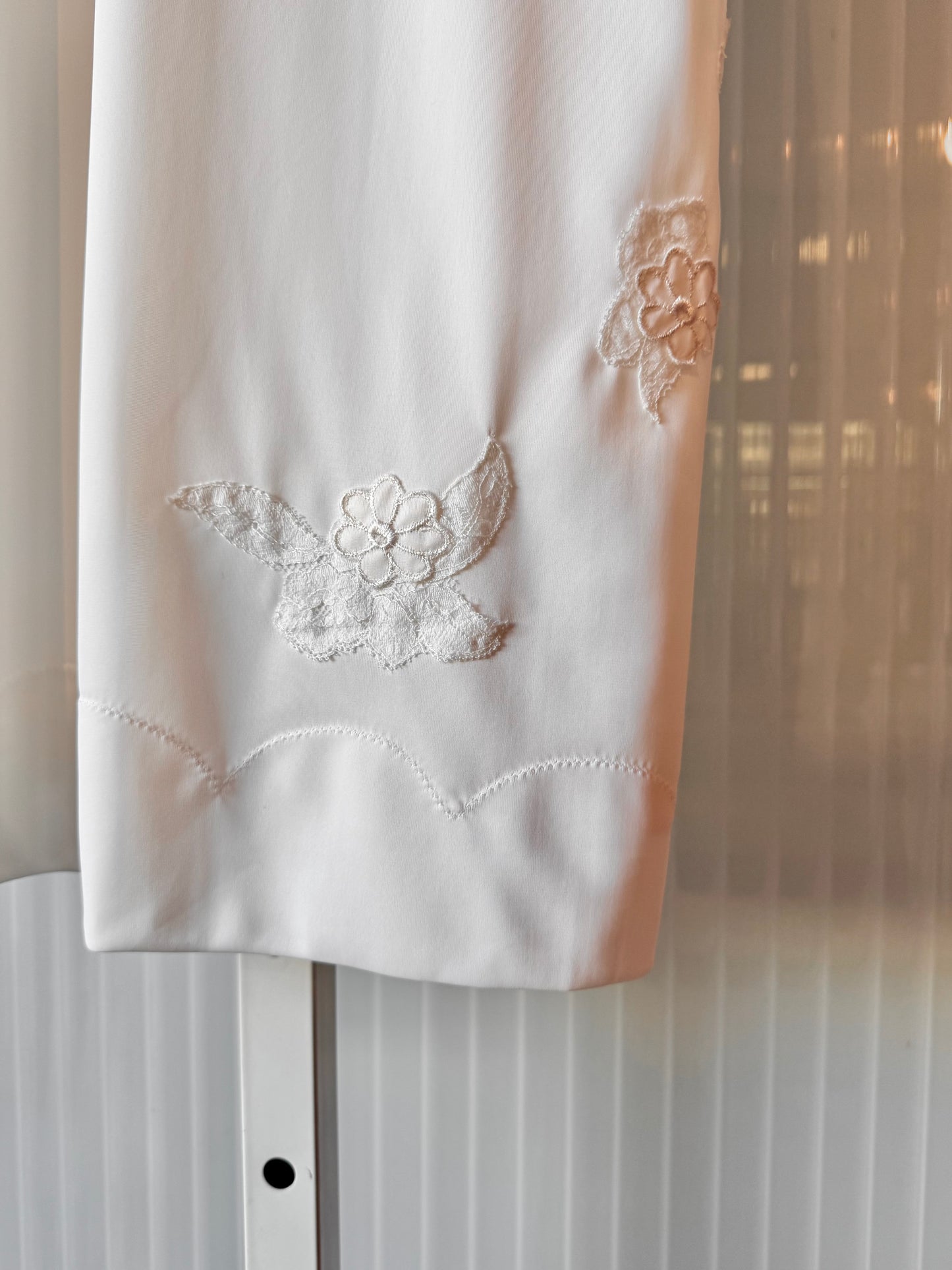 1970s Deadstock NWT White Embroidered Slip