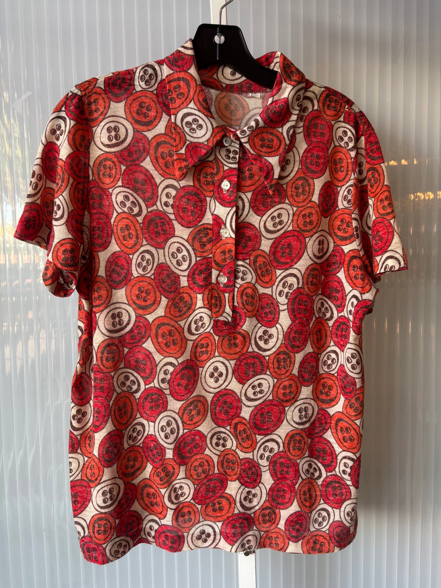 1970s Button Print Short Sleeve Button-Up Blouse