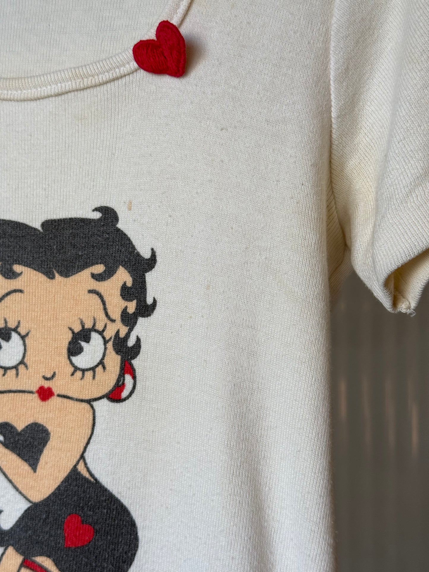 1970s Betty Boop Baby-Tee Shirt w/ Felt Heart Applique