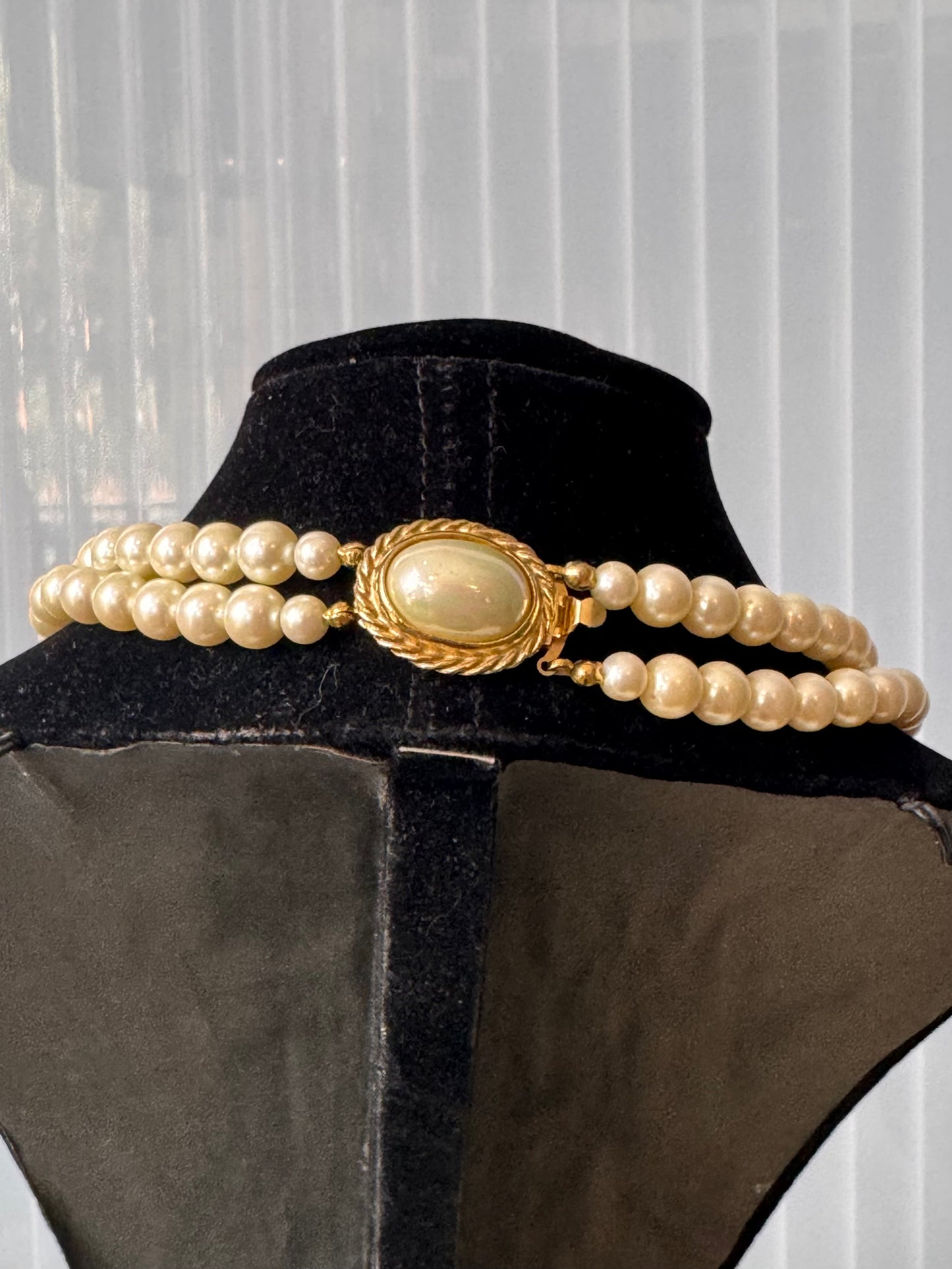 1980s Carolee 2 Strand Cream Pearl Necklace