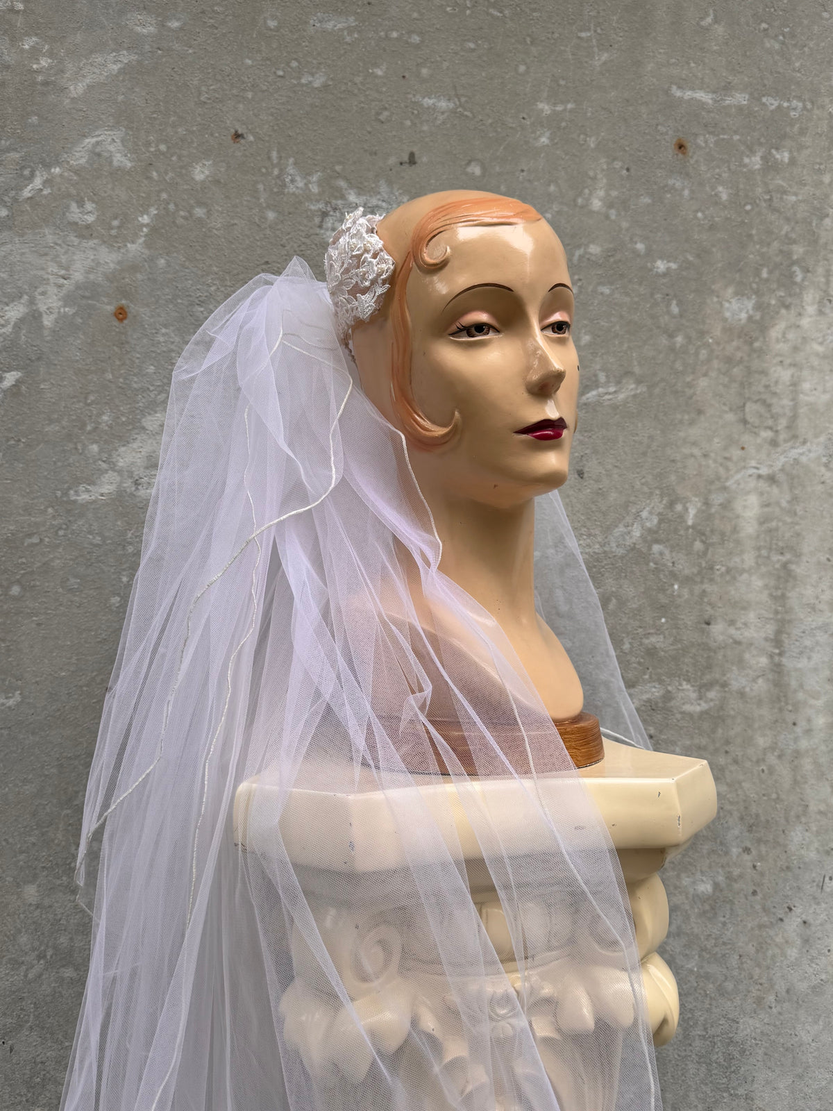 1950s Floral Lace Headpiece Veil