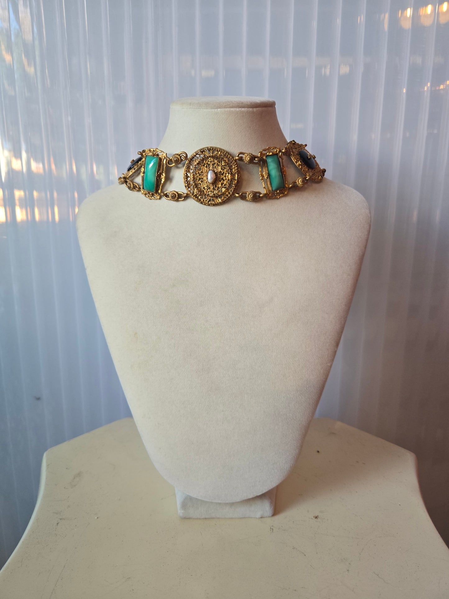 French Art Deco Pearl and Gold Tone Choker