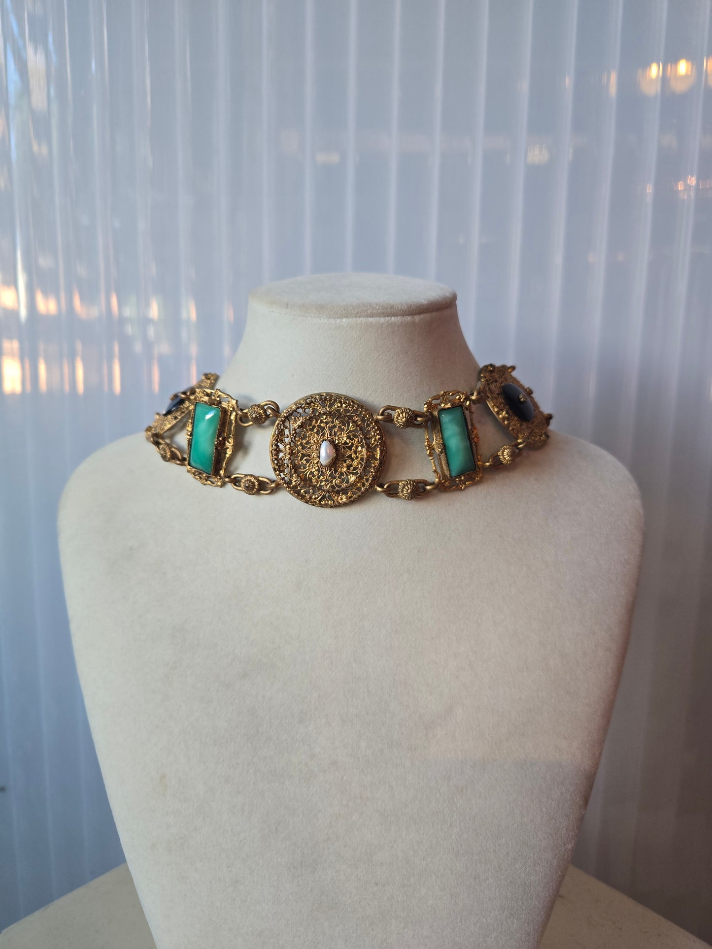 French Art Deco Pearl and Gold Tone Choker