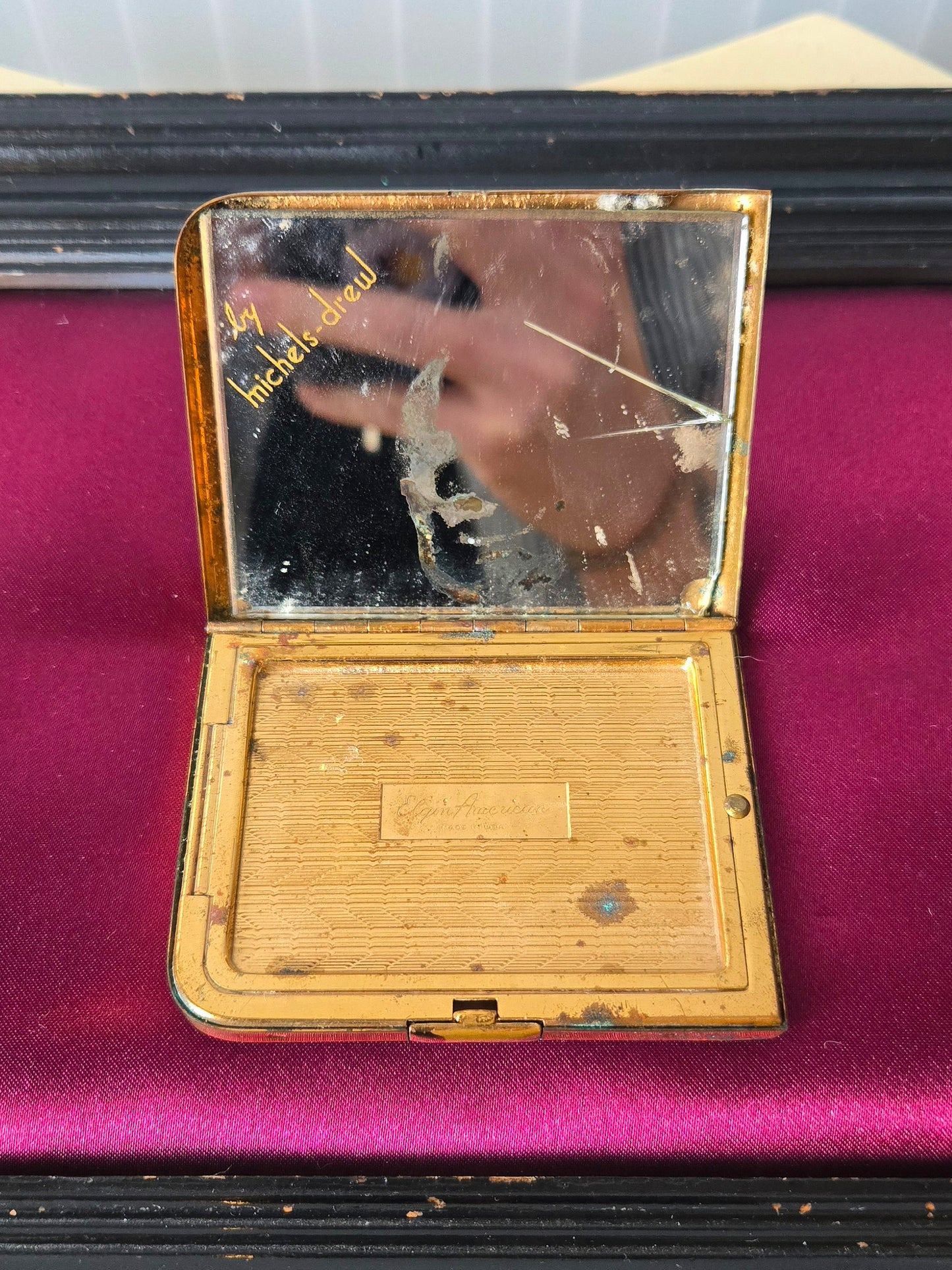 1930s Elgin American Black Enamel Powder Compact