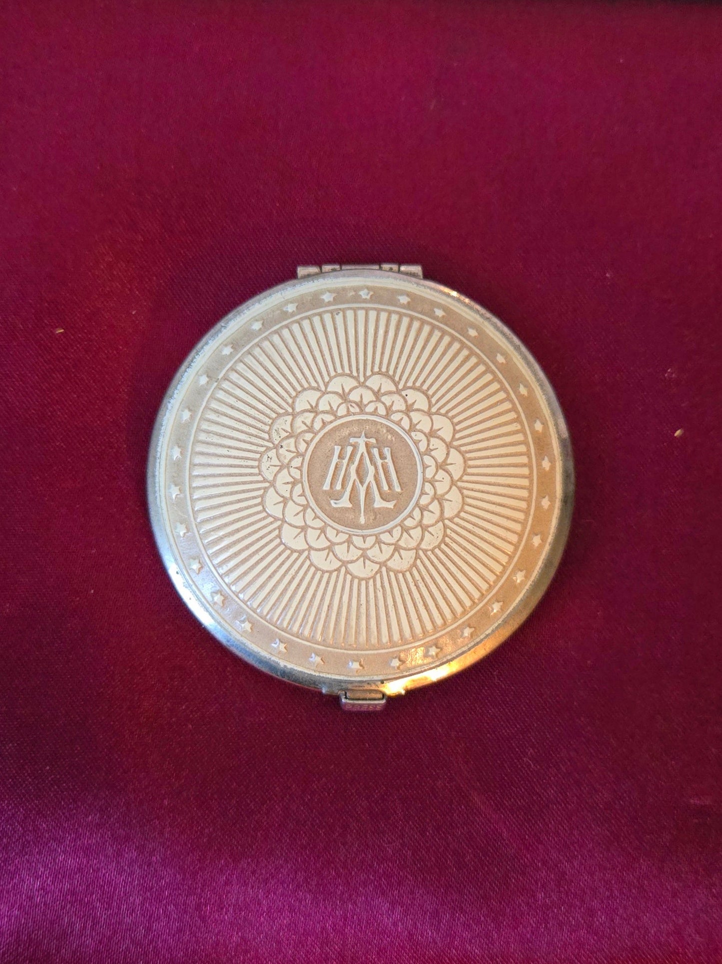 1930s Harriet Hubbard Ayer Makeup Compact
