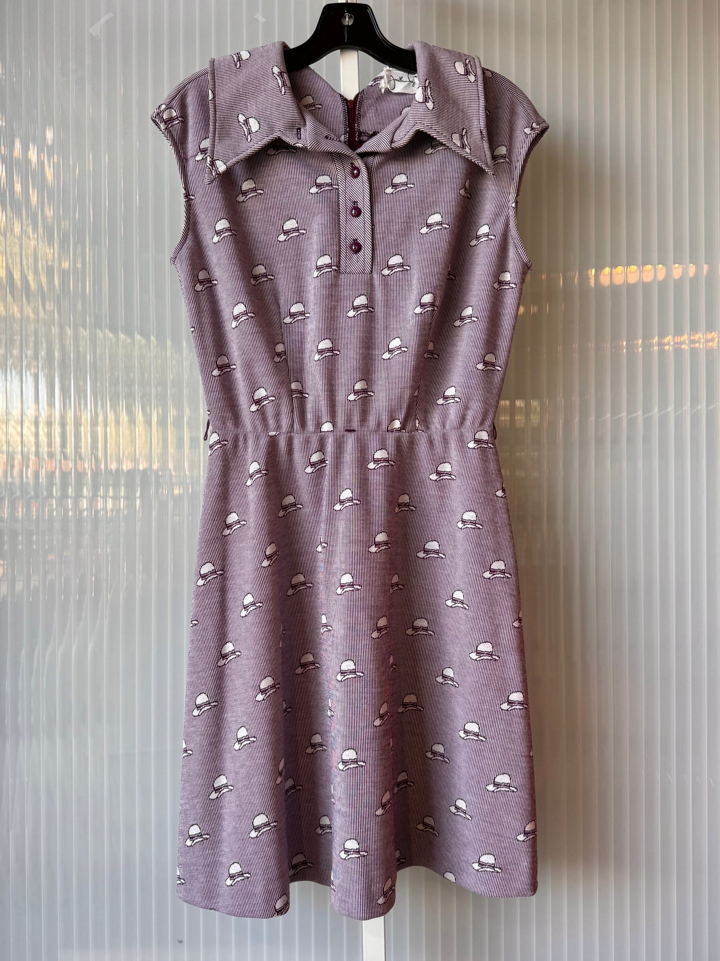 1970s Purple Hat Print Point Collar Dress