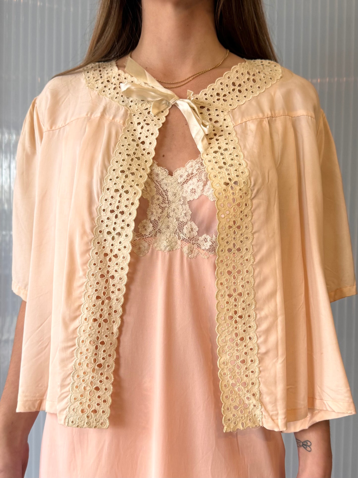 1930s Pink Bed Jacket