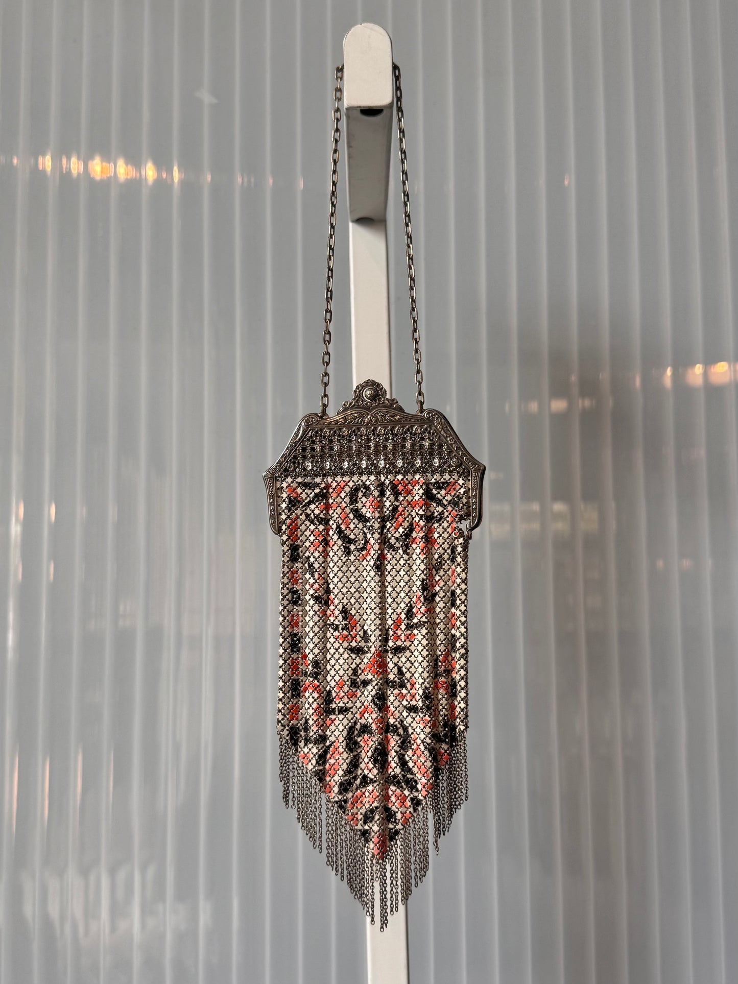 1920s Salmon Pink & White Metal Mesh Flapper Purse