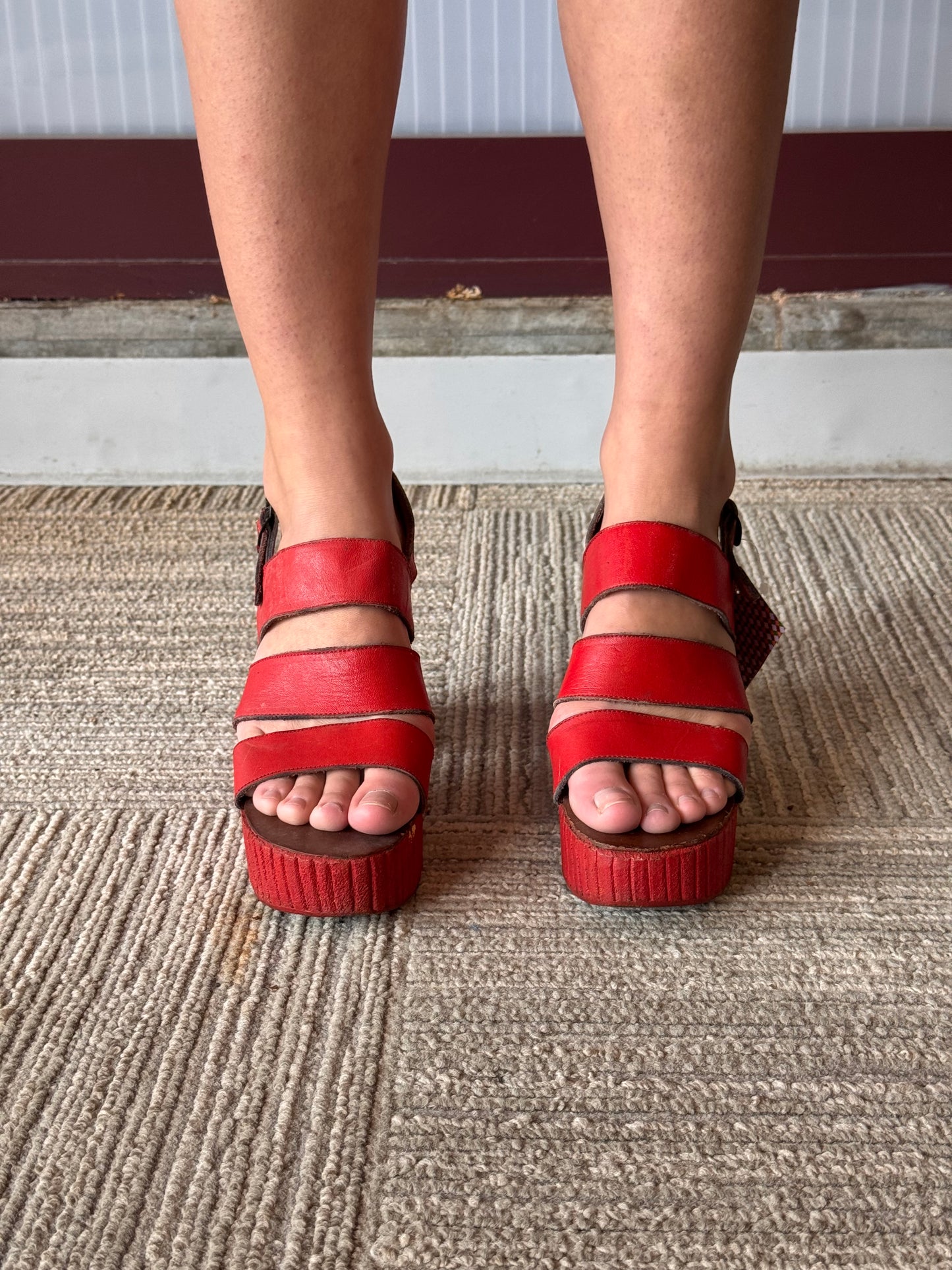 1970s 44 West Red Platform Sandals