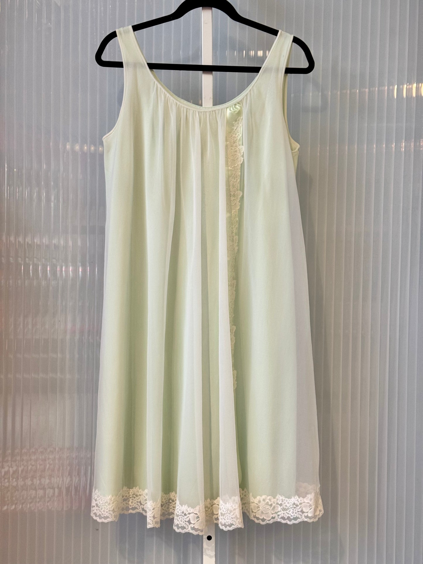 1960s Pastel Green Peignor Robe & Nightgown Set