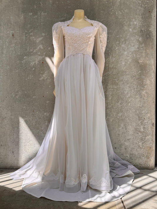 1980s White Lace & Organza Wedding Dress