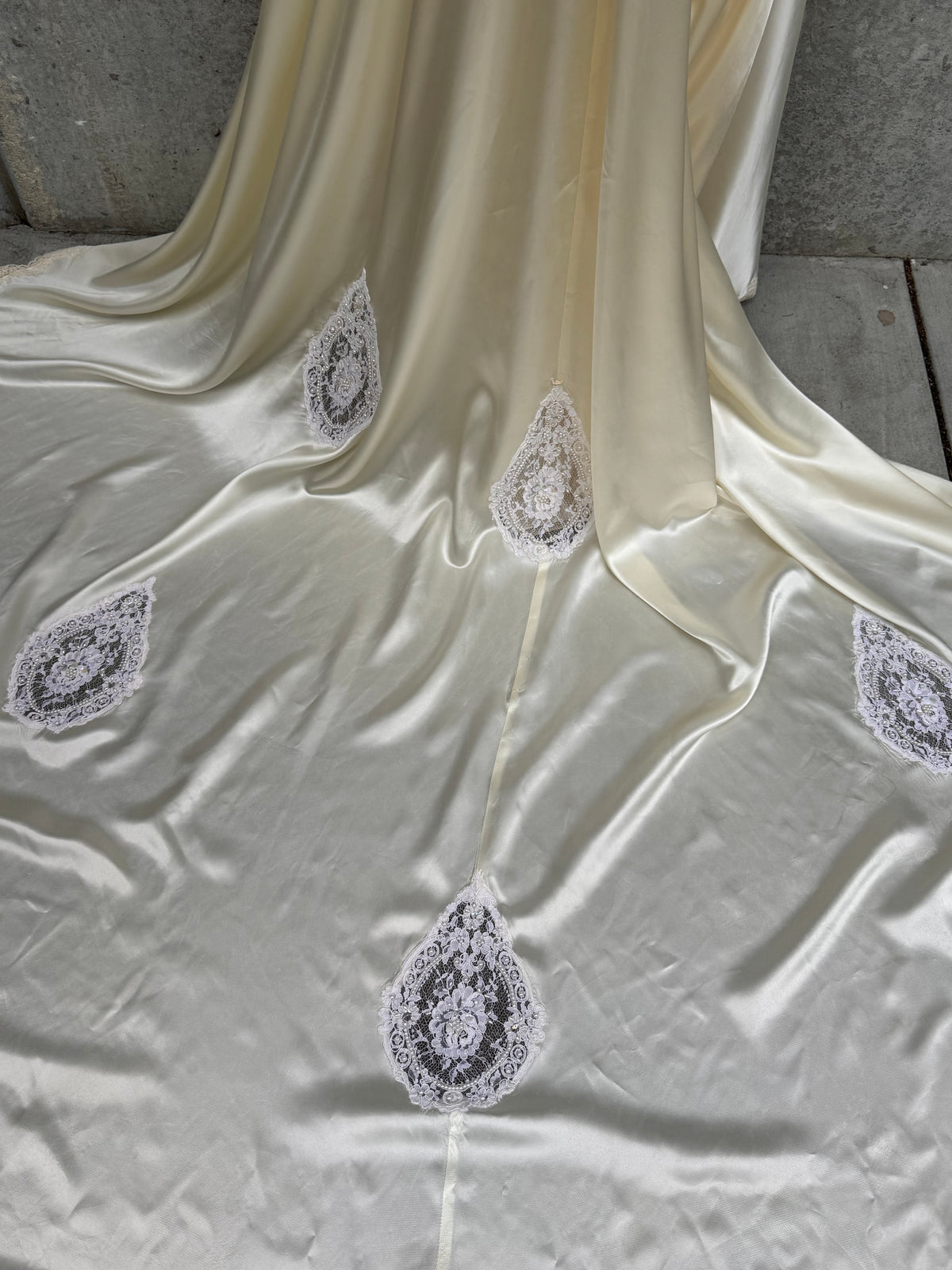 1980s Cream Satin & Lace Wedding Dress