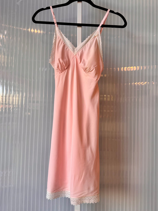 1950s Light Pink Slip with White Scalloped Lace Trim