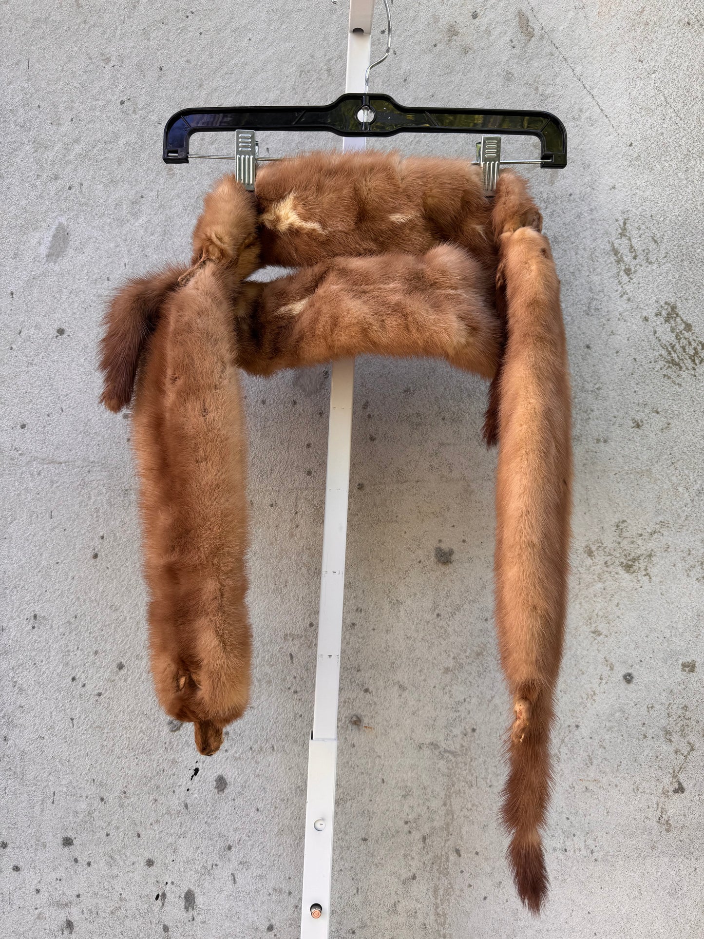 Tan Four Pelt Mink Collar
