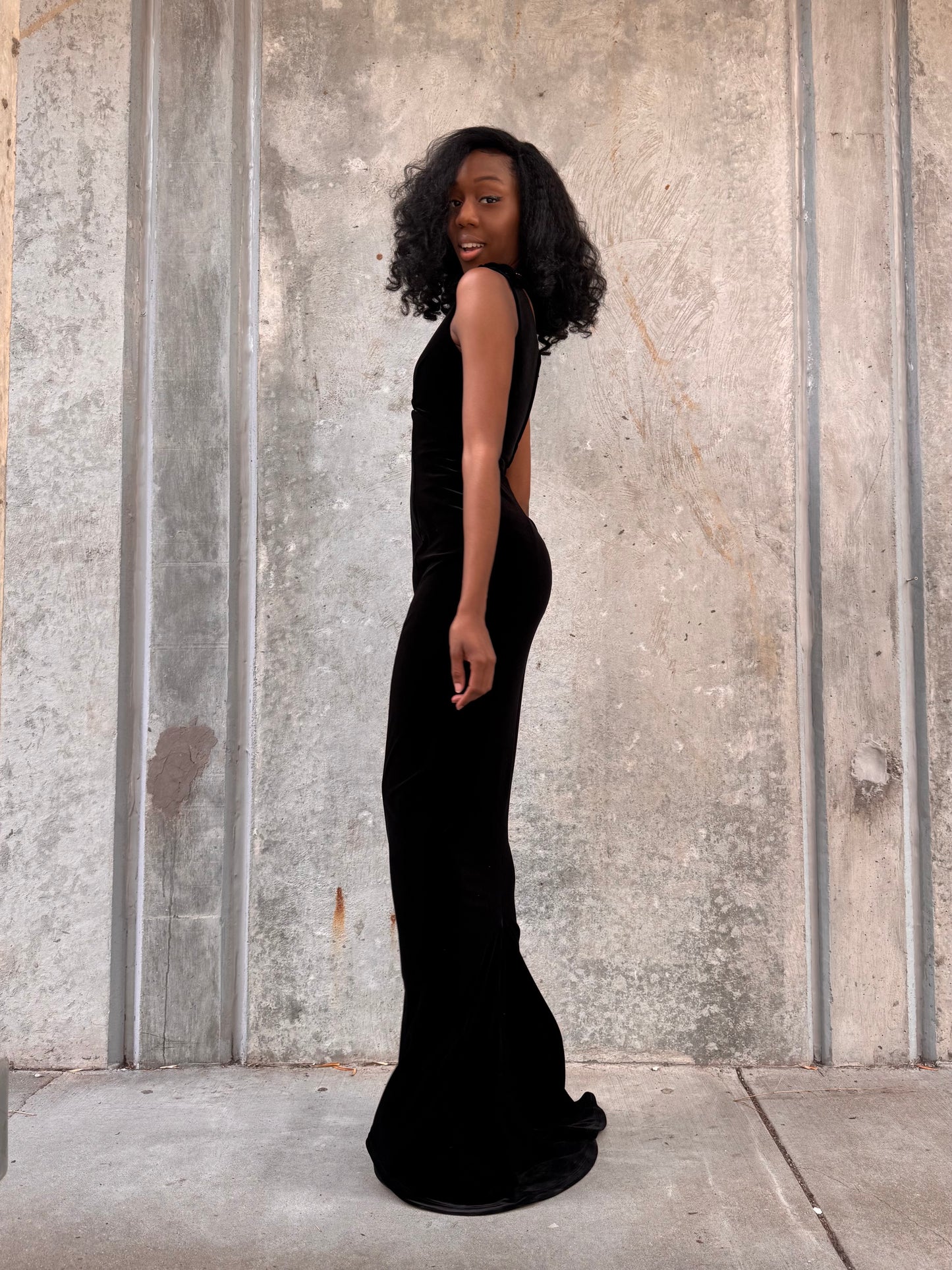 1990/Y2K Black Velvet Empire Waist Floor Length Gown