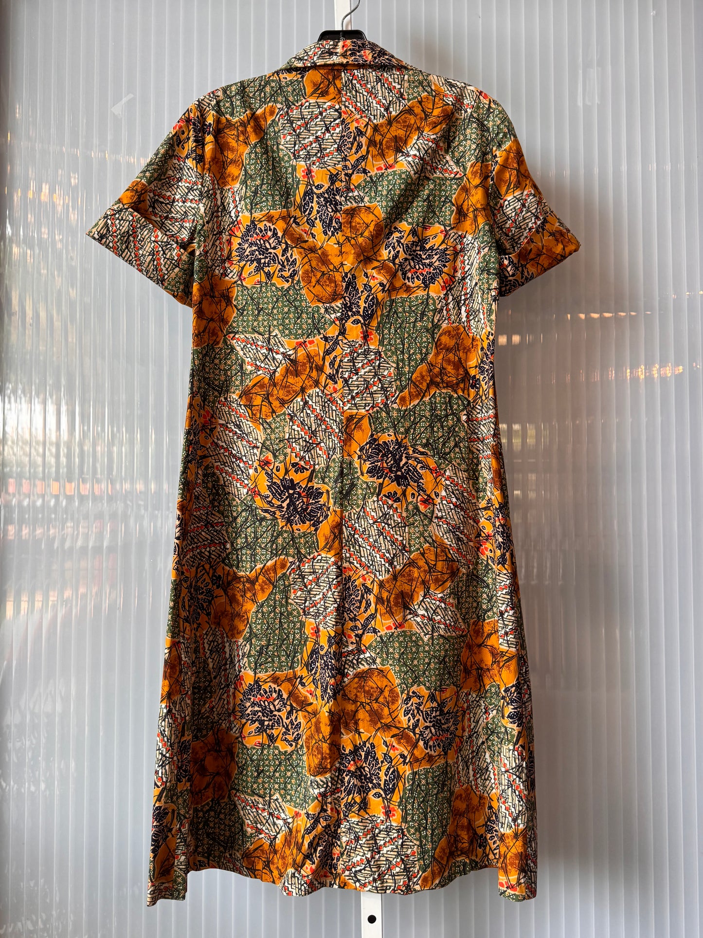 1970s Orange & Green Point-Collar Button-Up Dress