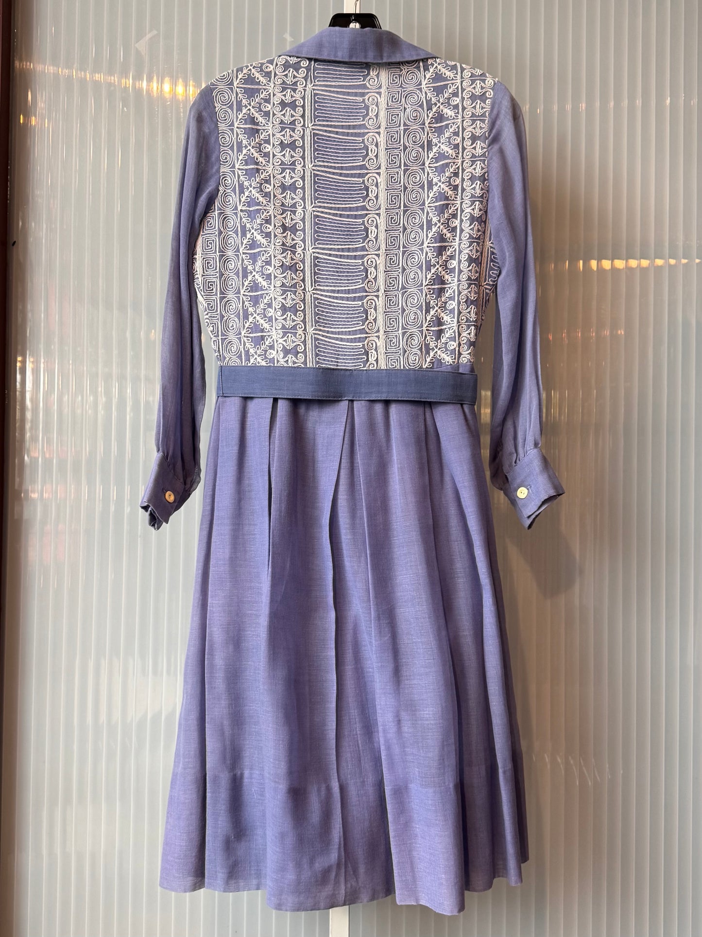 1950s / 60s Periwinkle Shirtwaist dress w/ Embroidery
