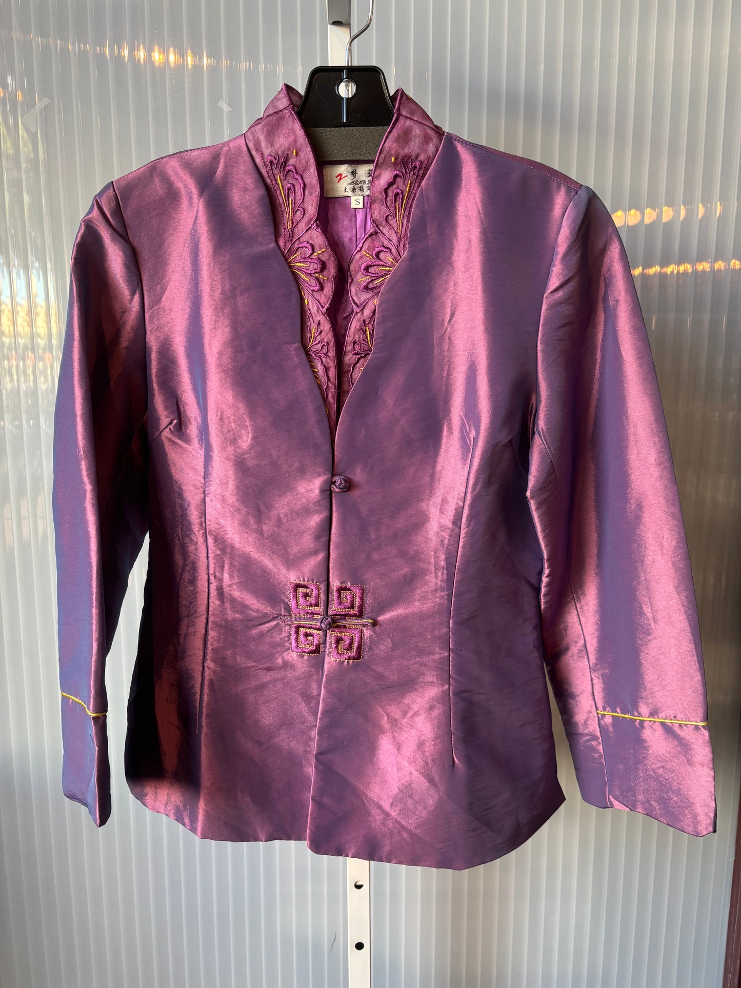 Chinese Purple Jacket-Top with Button Closure