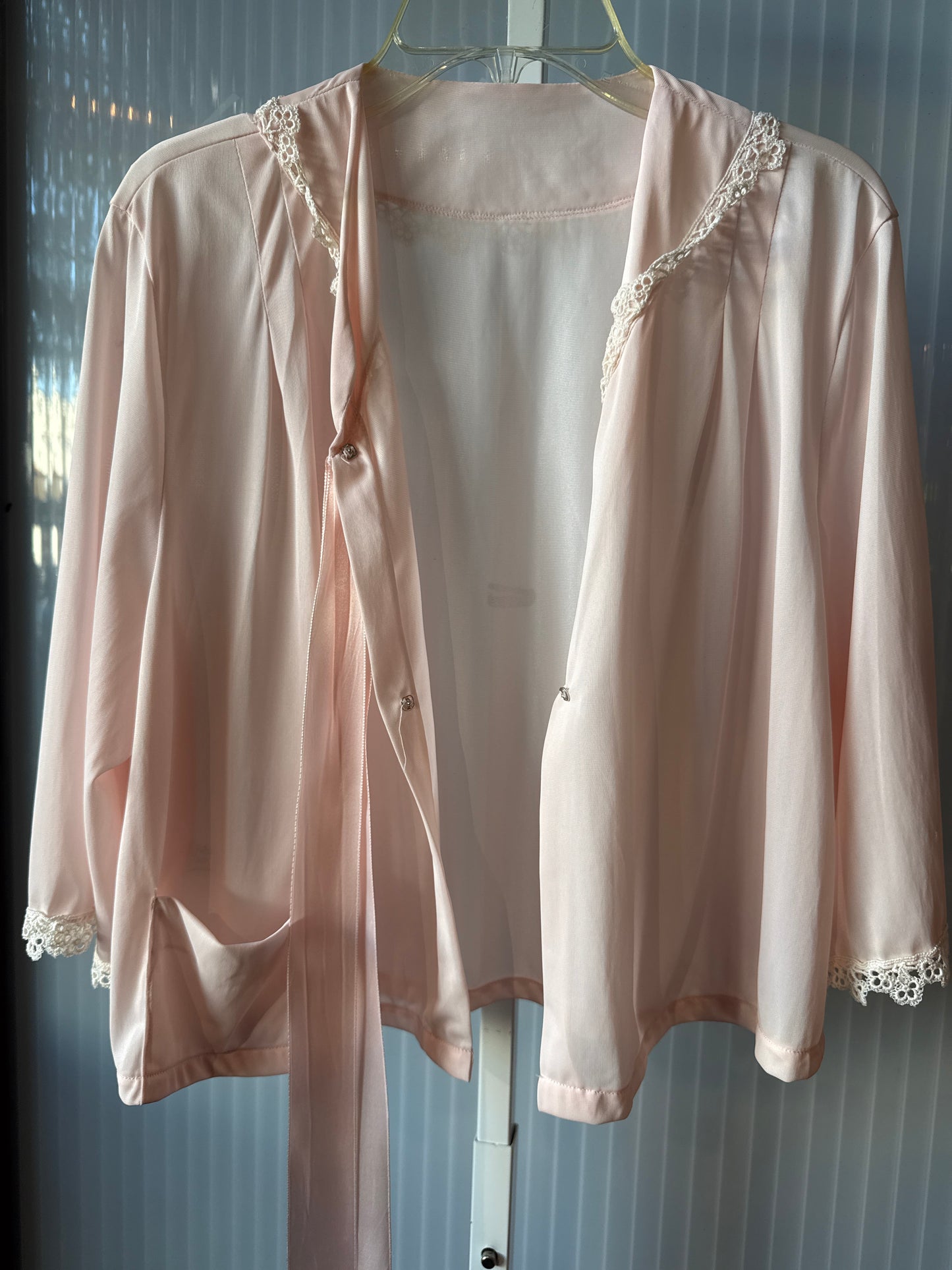 1970s Pink Bed Jacket with Floral Lace Trim