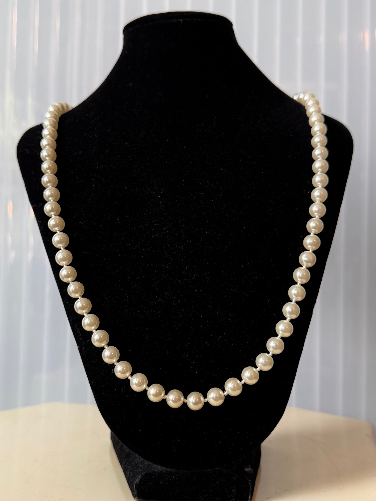 Off White Faux Pearl Necklace