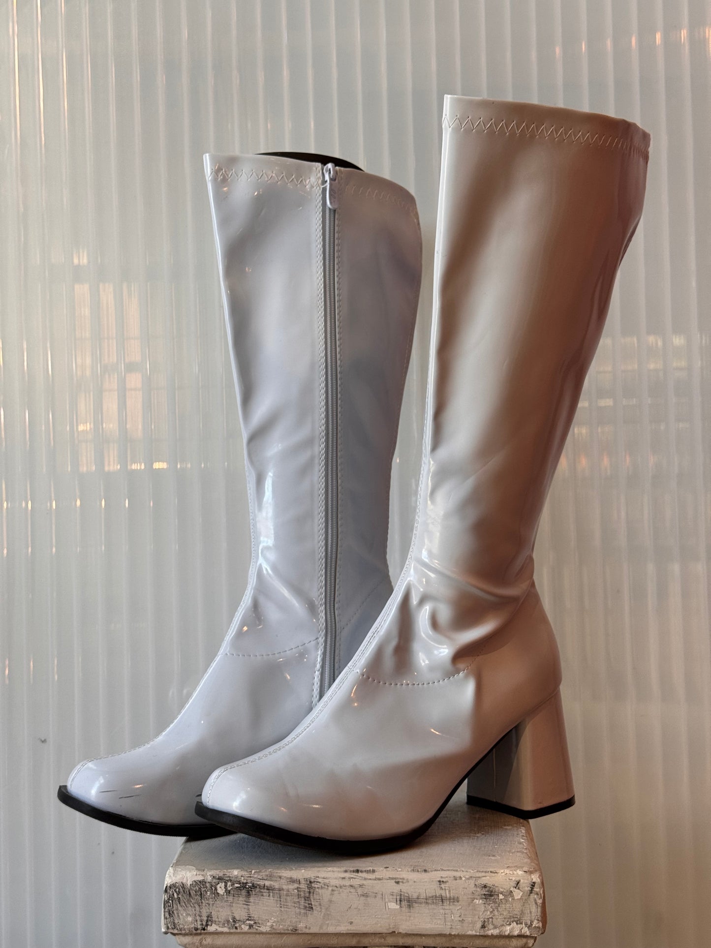 1960s Reproduction White Gogo Boots