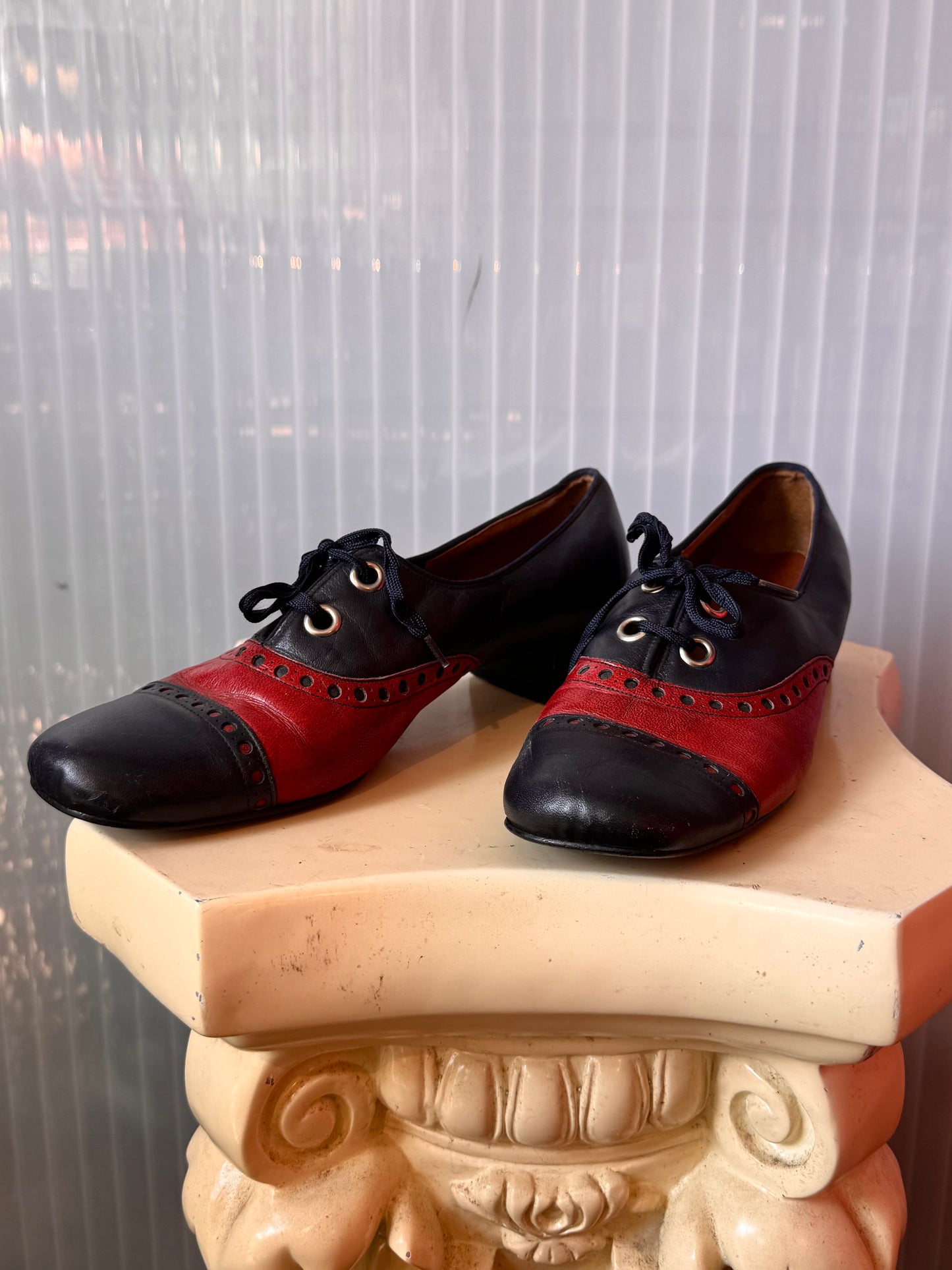 1960s / 1970s Navy Blue & Red Oxford Block Heels