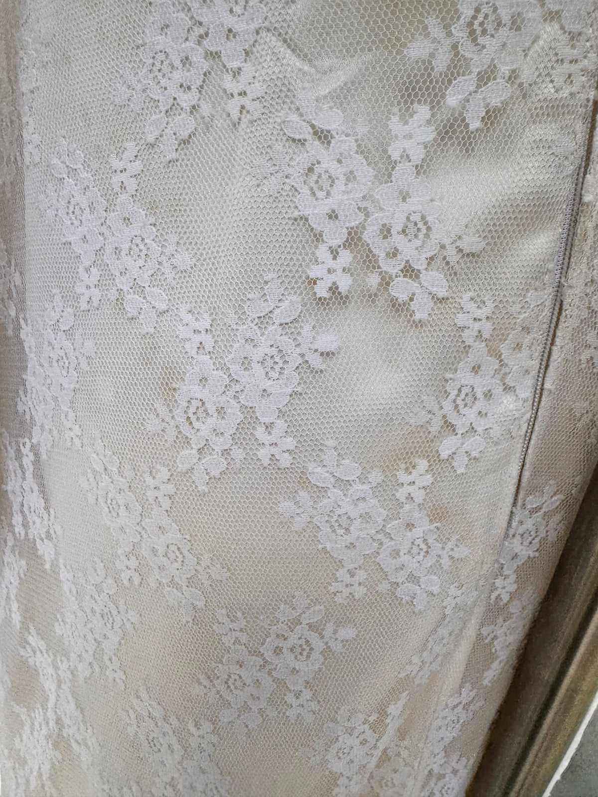 1970s White Floral Lace Wedding Dress