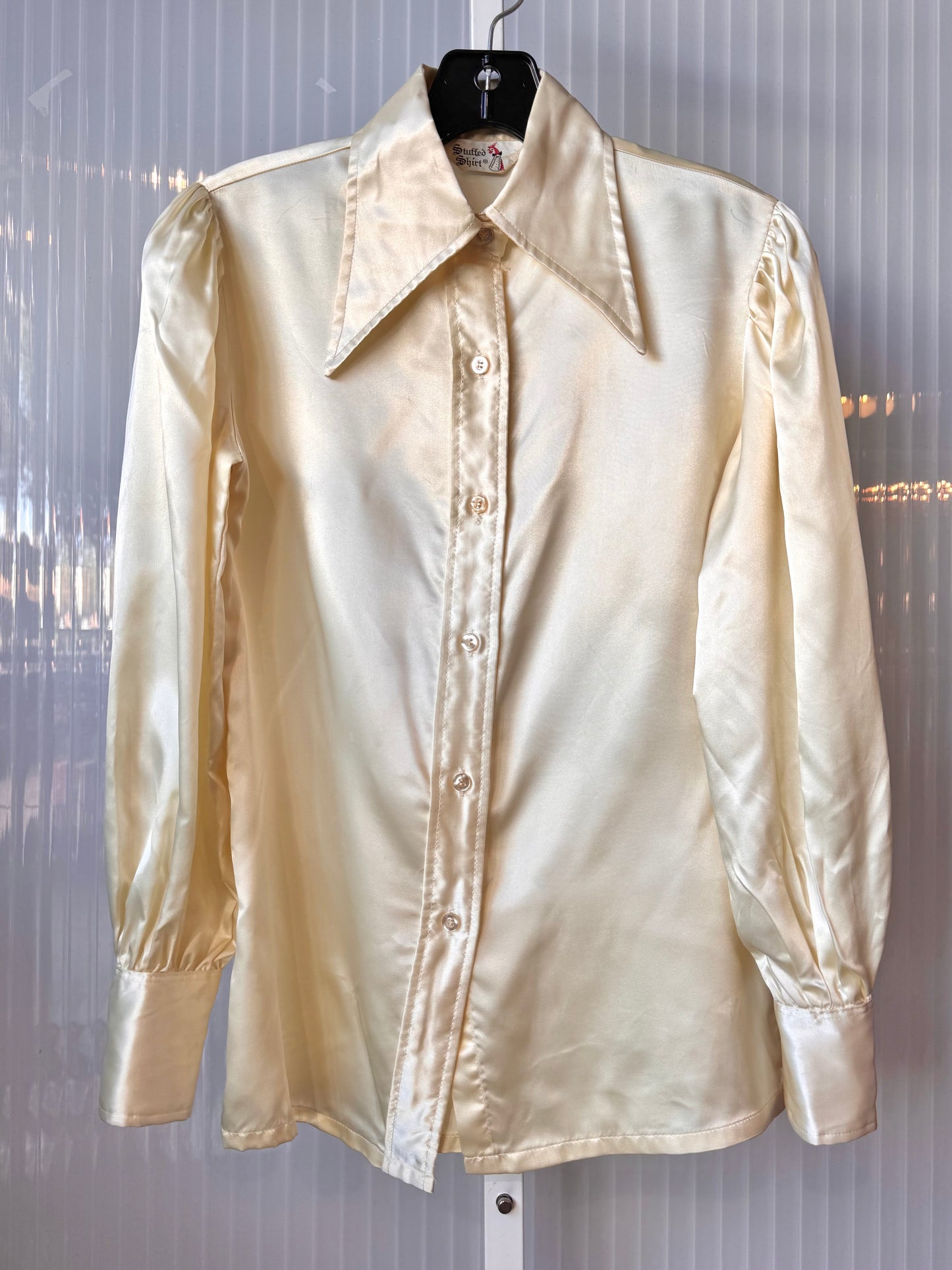 1970s Cream Satin Button-Up Point Collar Puff Sleeve Blouse