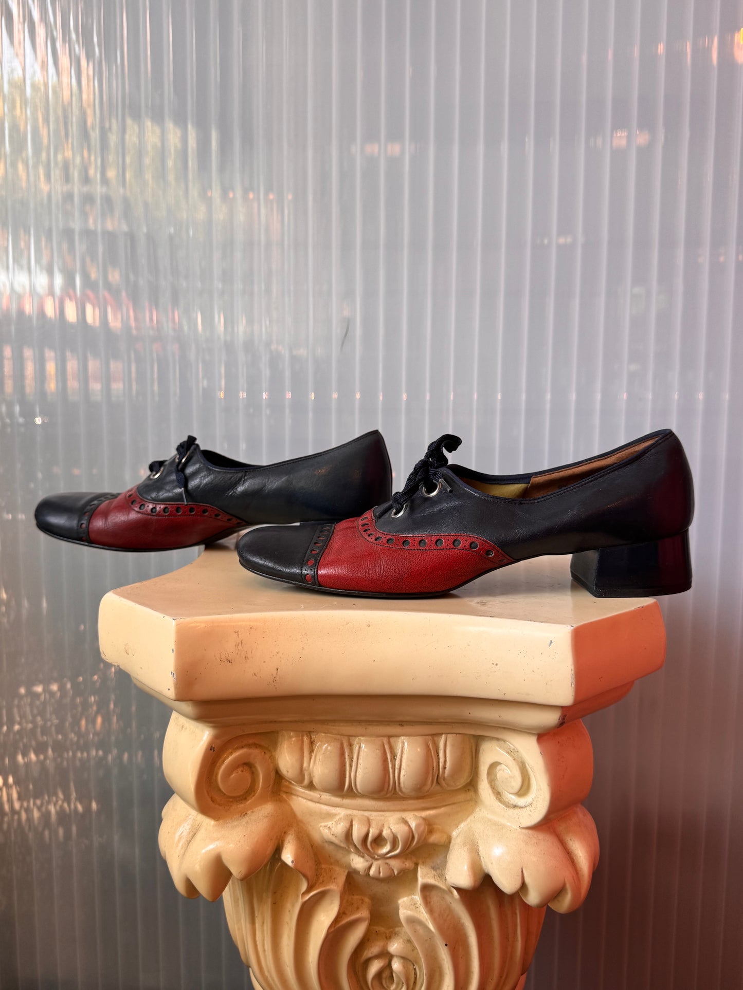 1960s / 1970s Navy Blue & Red Oxford Block Heels