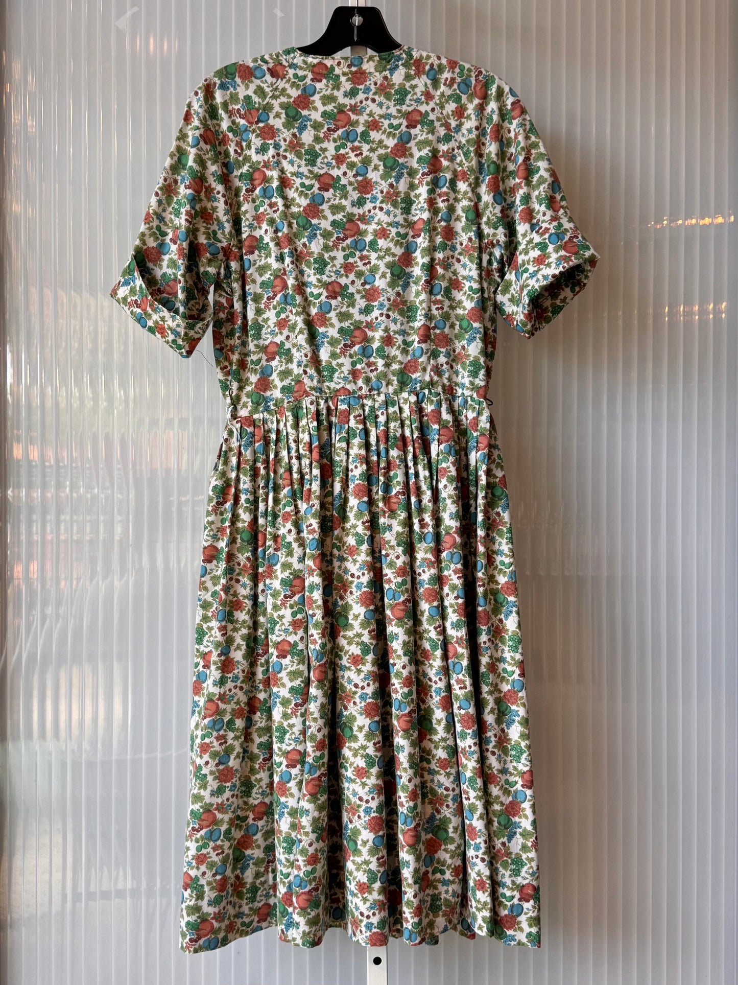 1950s / 1960s Fruit Print Pleated Shirtwaist Dress