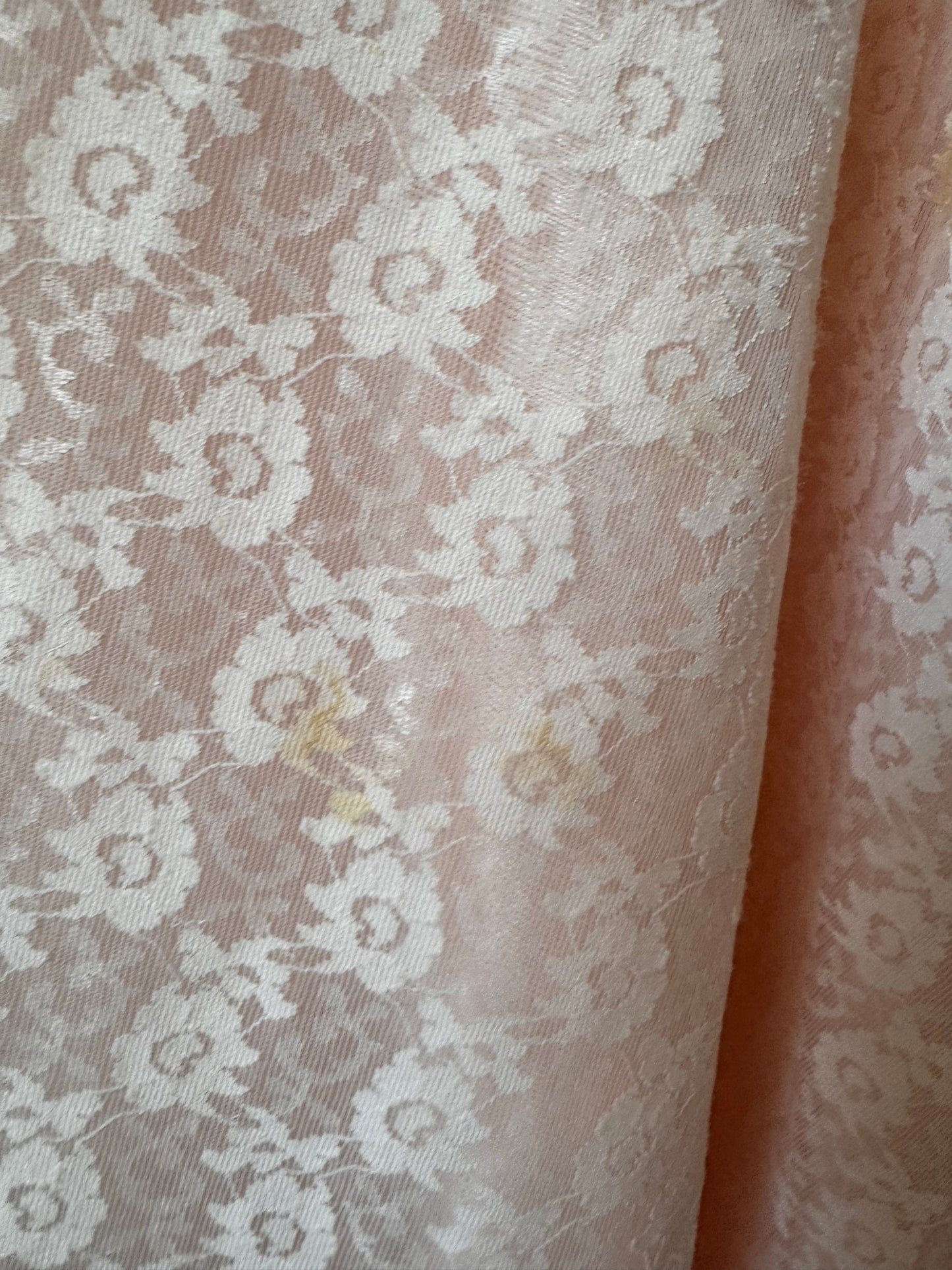 1960s Pink Lace Long Sleeve Robe
