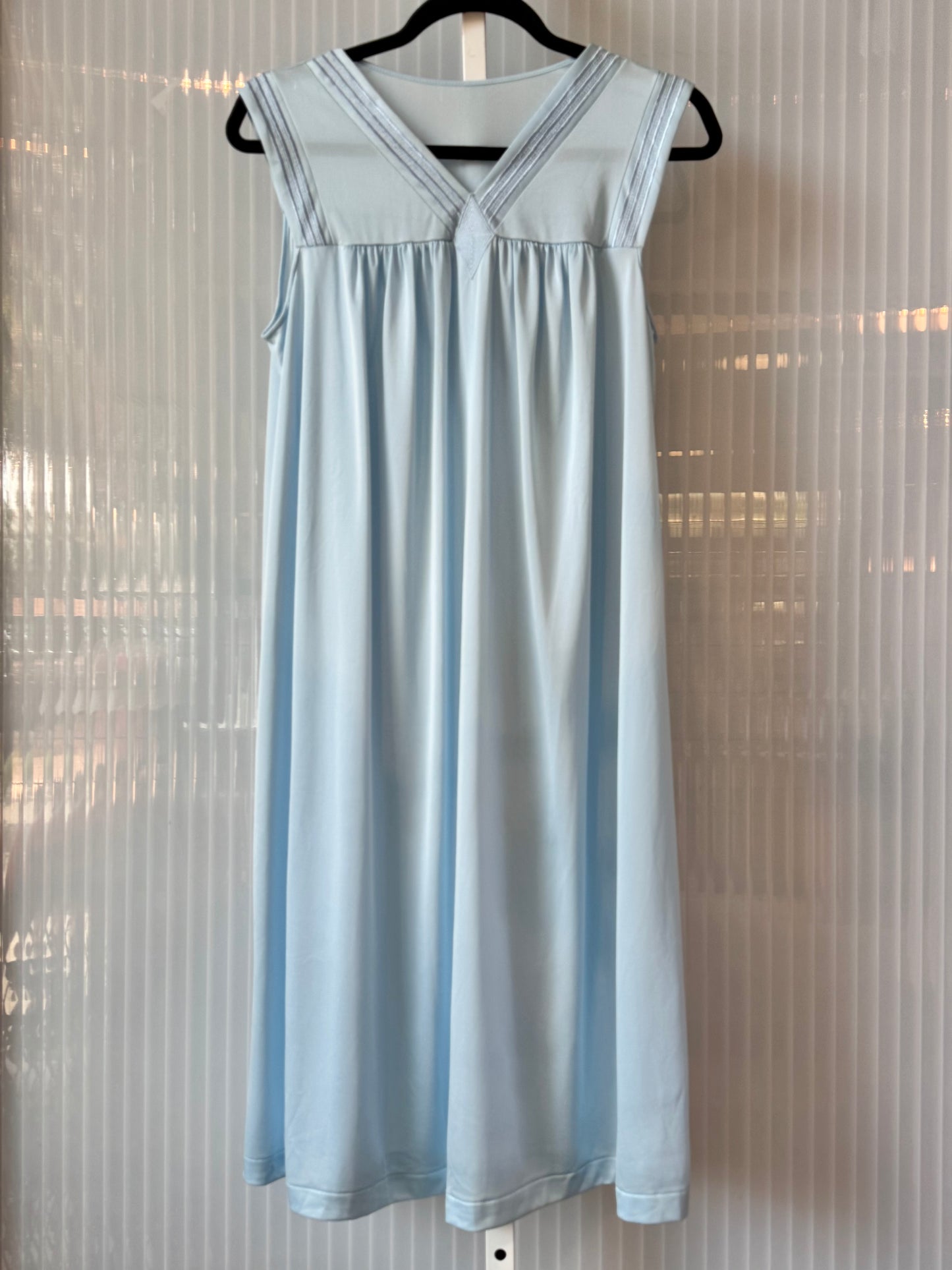 1970s Pale Blue Diamond Nightgown
