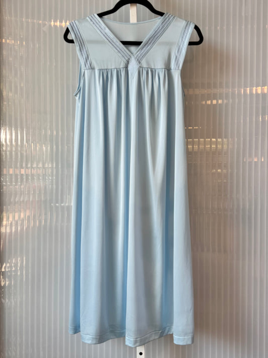 1970s Pale Blue Diamond Nightgown