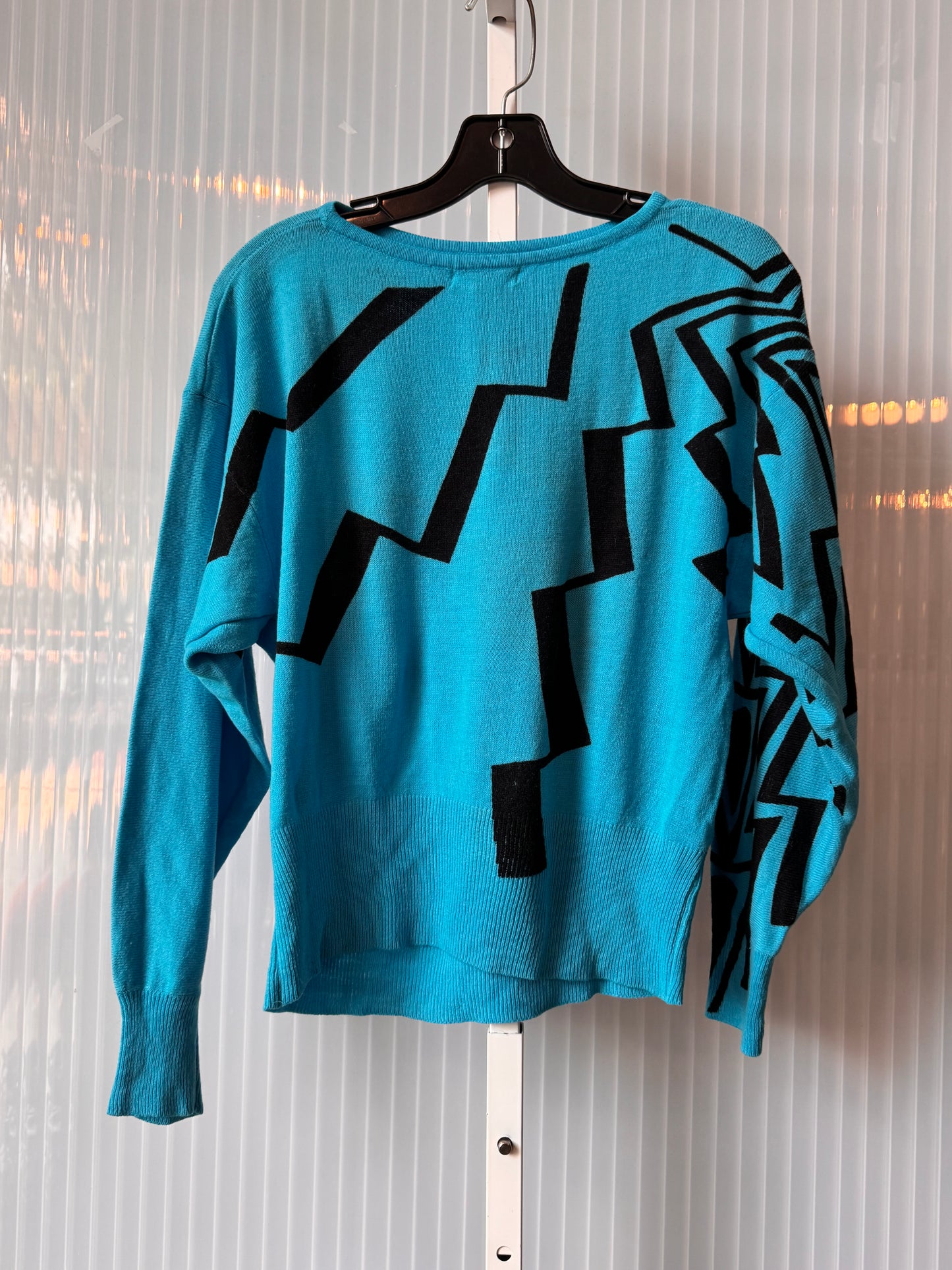 1980s Blue & Black Zig-zag Knit Sweater
