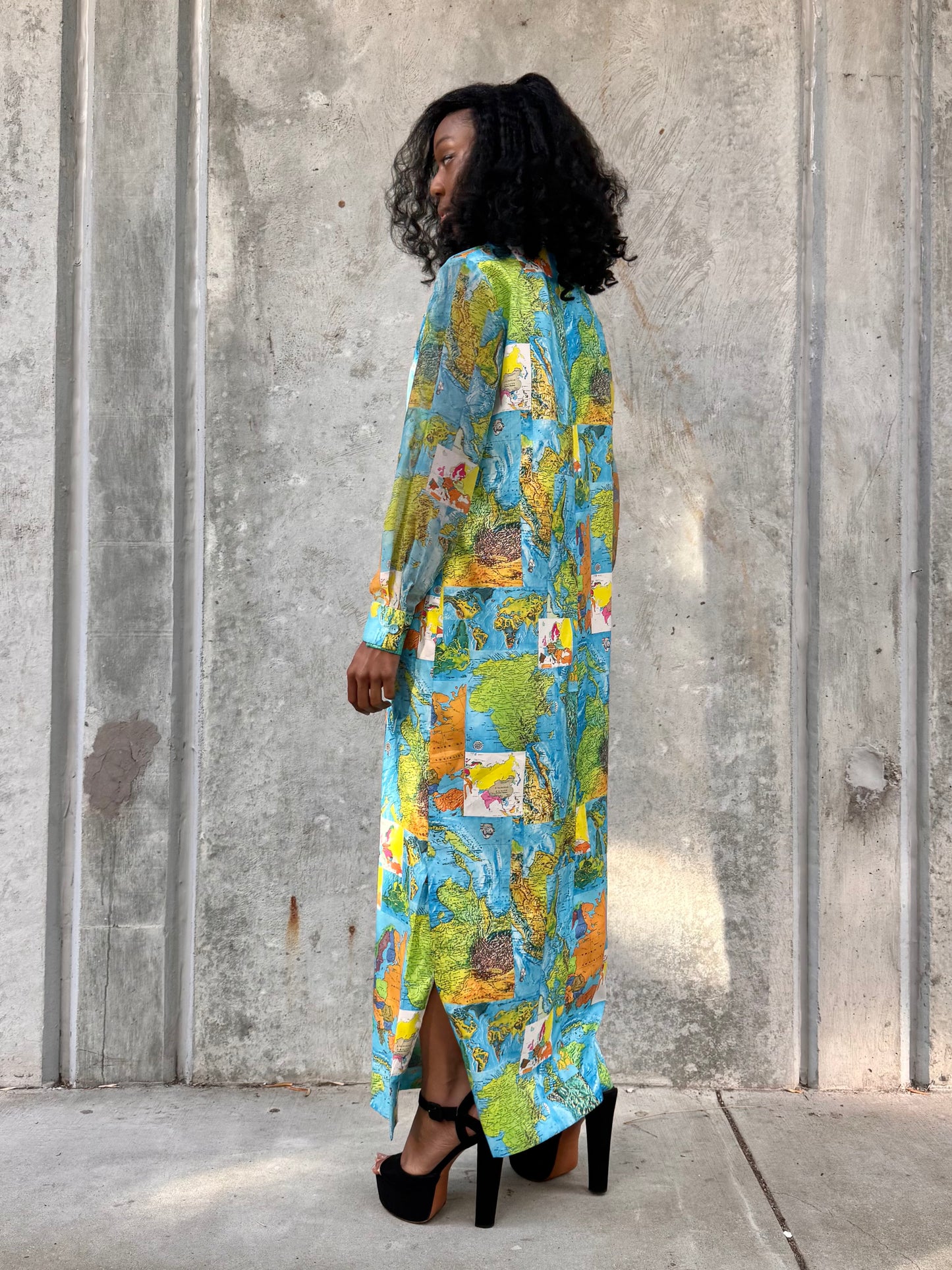 1970s Point Collar Geography Dress
