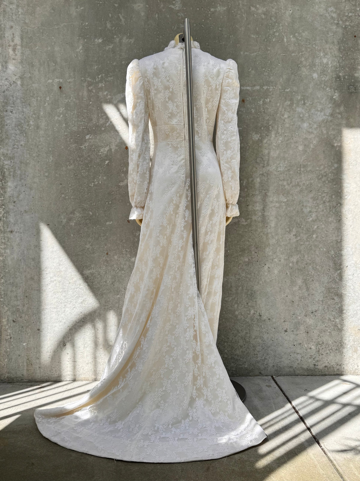 1970s White Floral Lace Wedding Dress