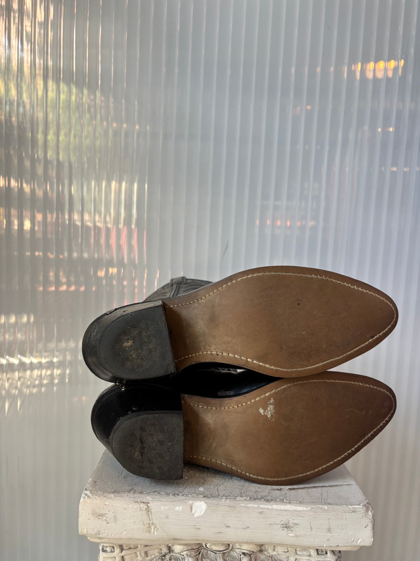 Durango Black Leather Silver tip & Heel 8D