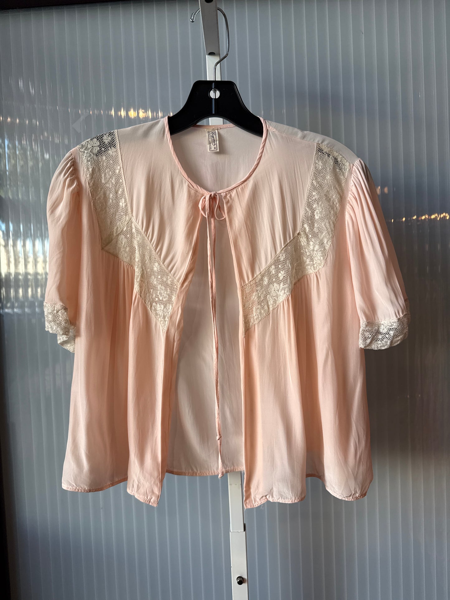 1960s Pink Lace Bed Jacket
