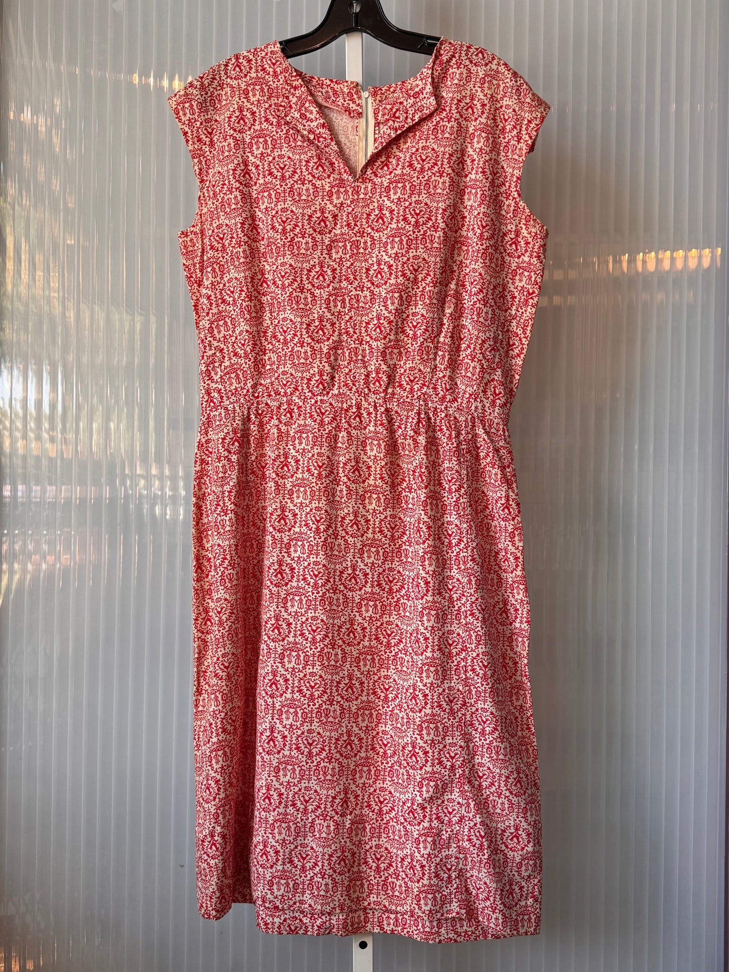 1950s Red & White Floral Sleeveless Dress