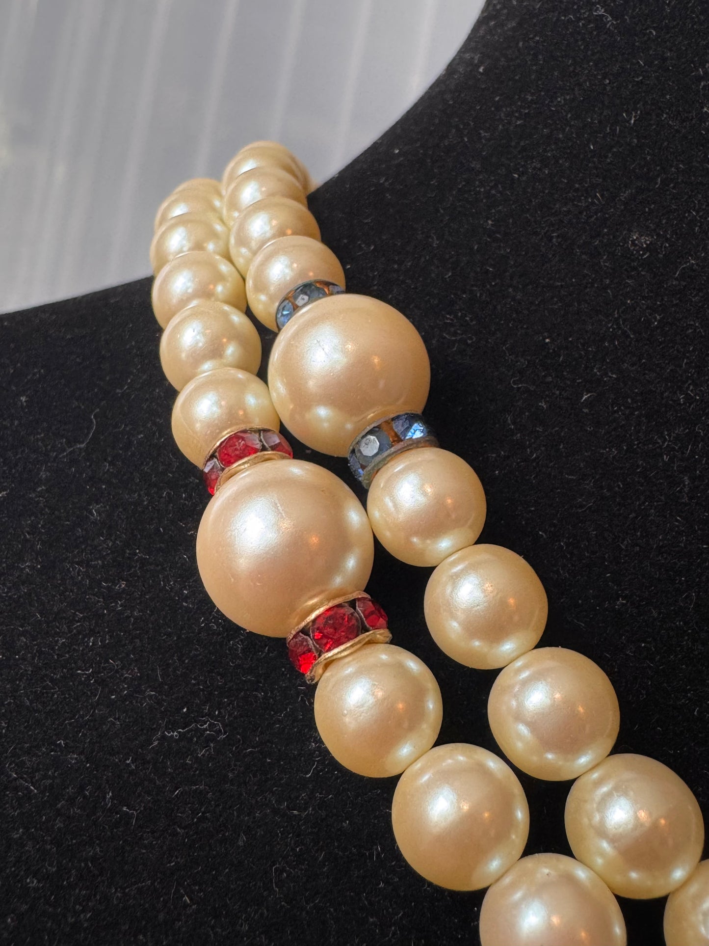 1980s Carolee 2 Strand Cream Pearl Necklace