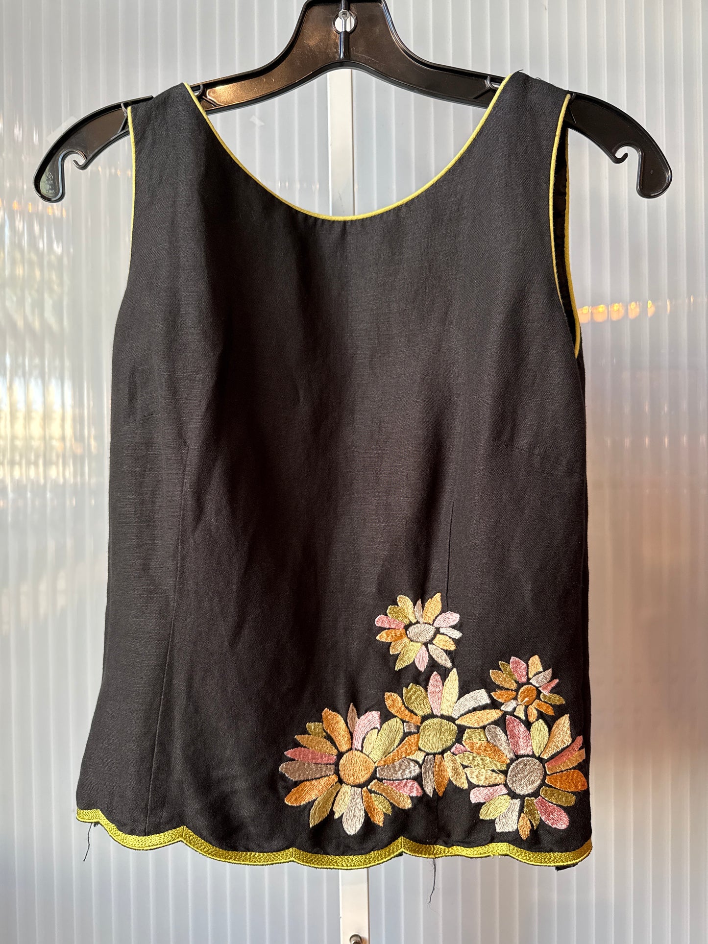 1980s Floral Embroidered Black Vest