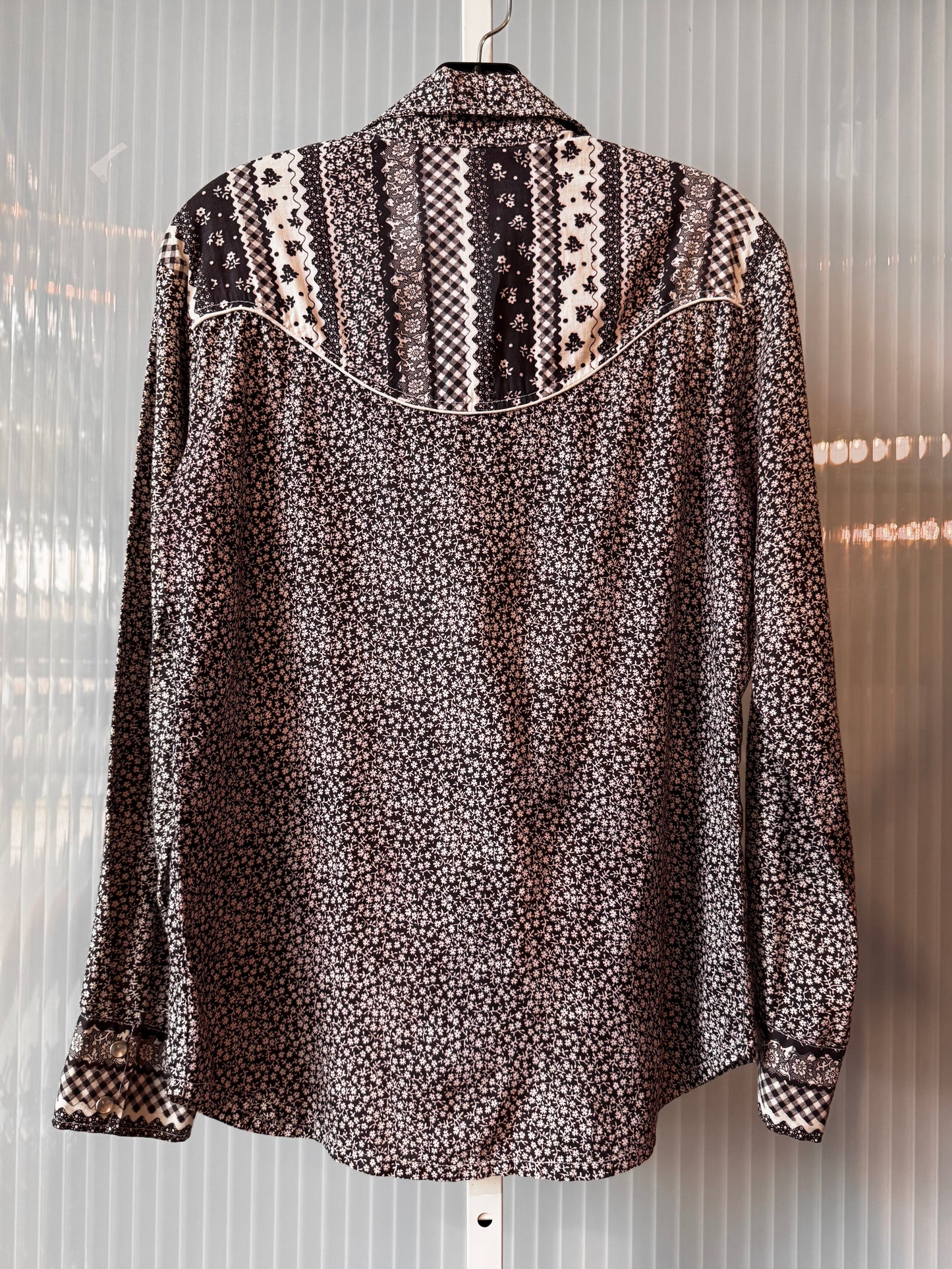 1980s Black & White Pearl-snap Western Shirt