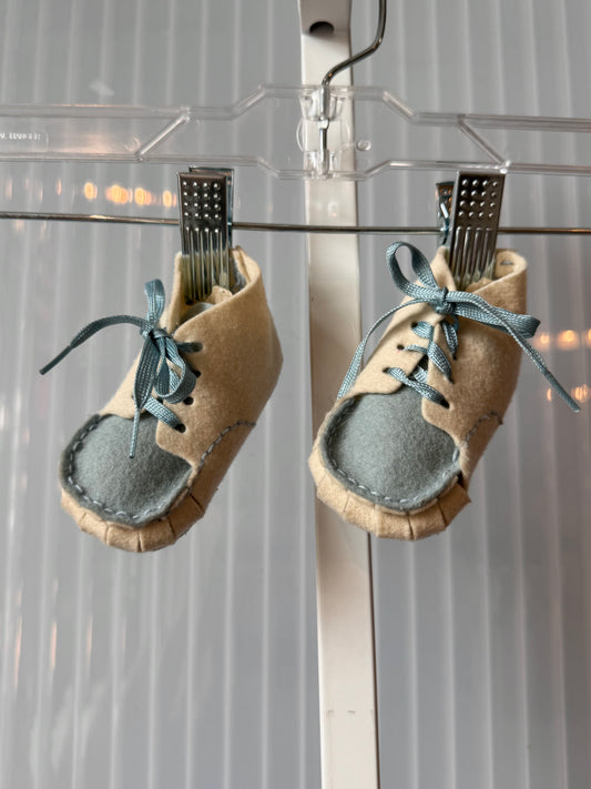 1970s / 1980s Children's White & Blue Felt Shoes