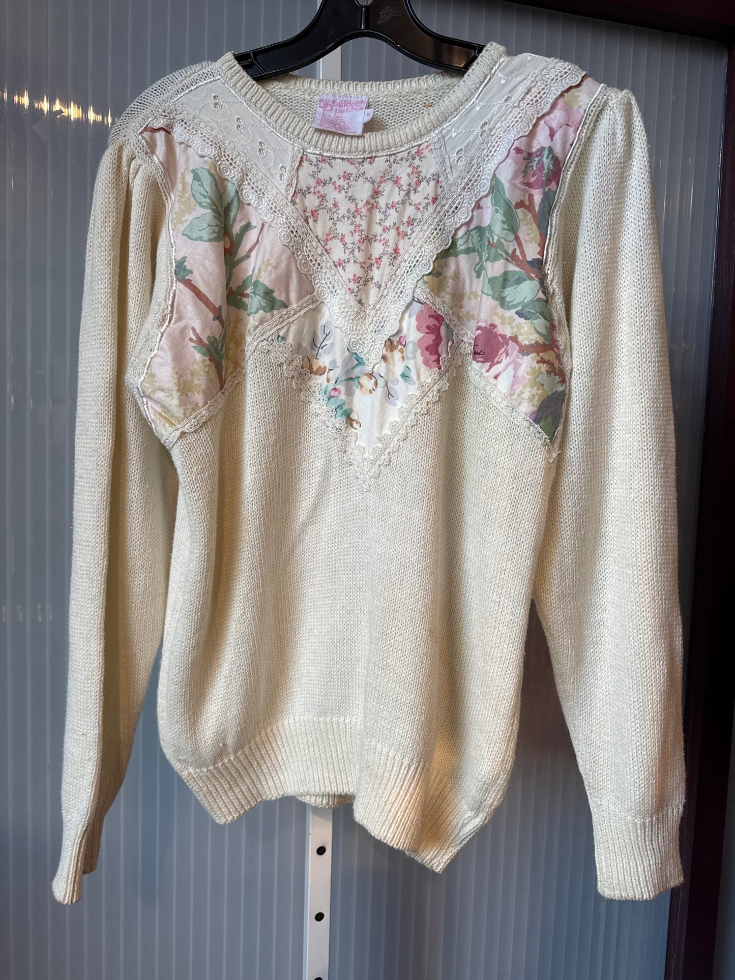 1980s Cream Floral Sweater